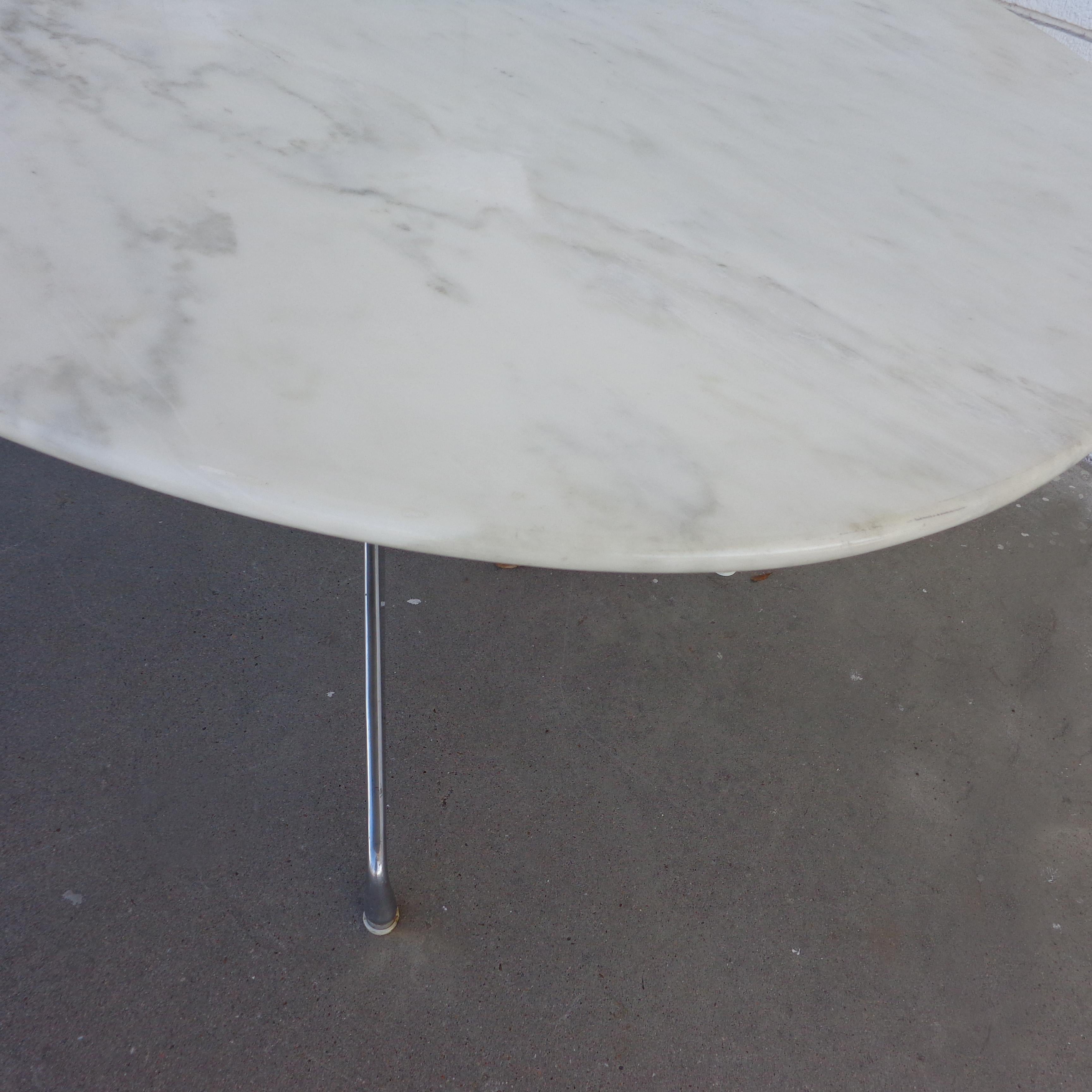 Table à base chromée à plateau en marbre 8FT Eames pour Herman Miller Executive Series Bon état - En vente à Pasadena, TX