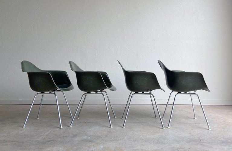 North American Eames for Herman Miller Fiberglass Dining Chairs in Olive Green, 1960's For Sale