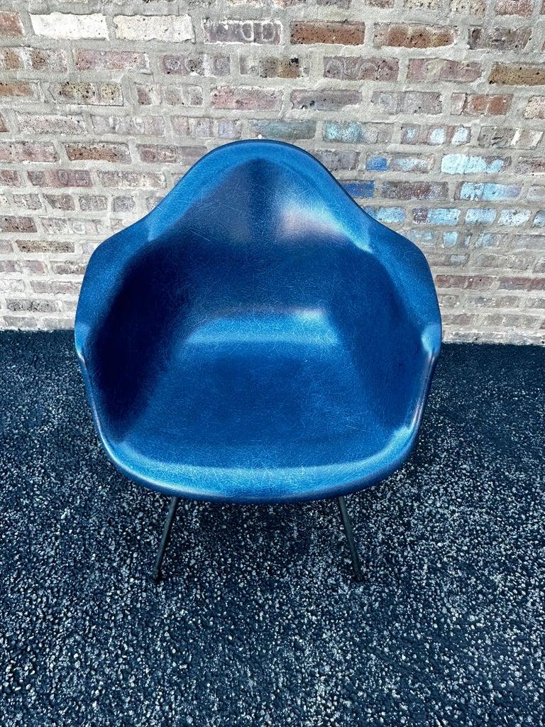 Eames for Herman Miller Fiberglass Shell Armchair For Sale 4