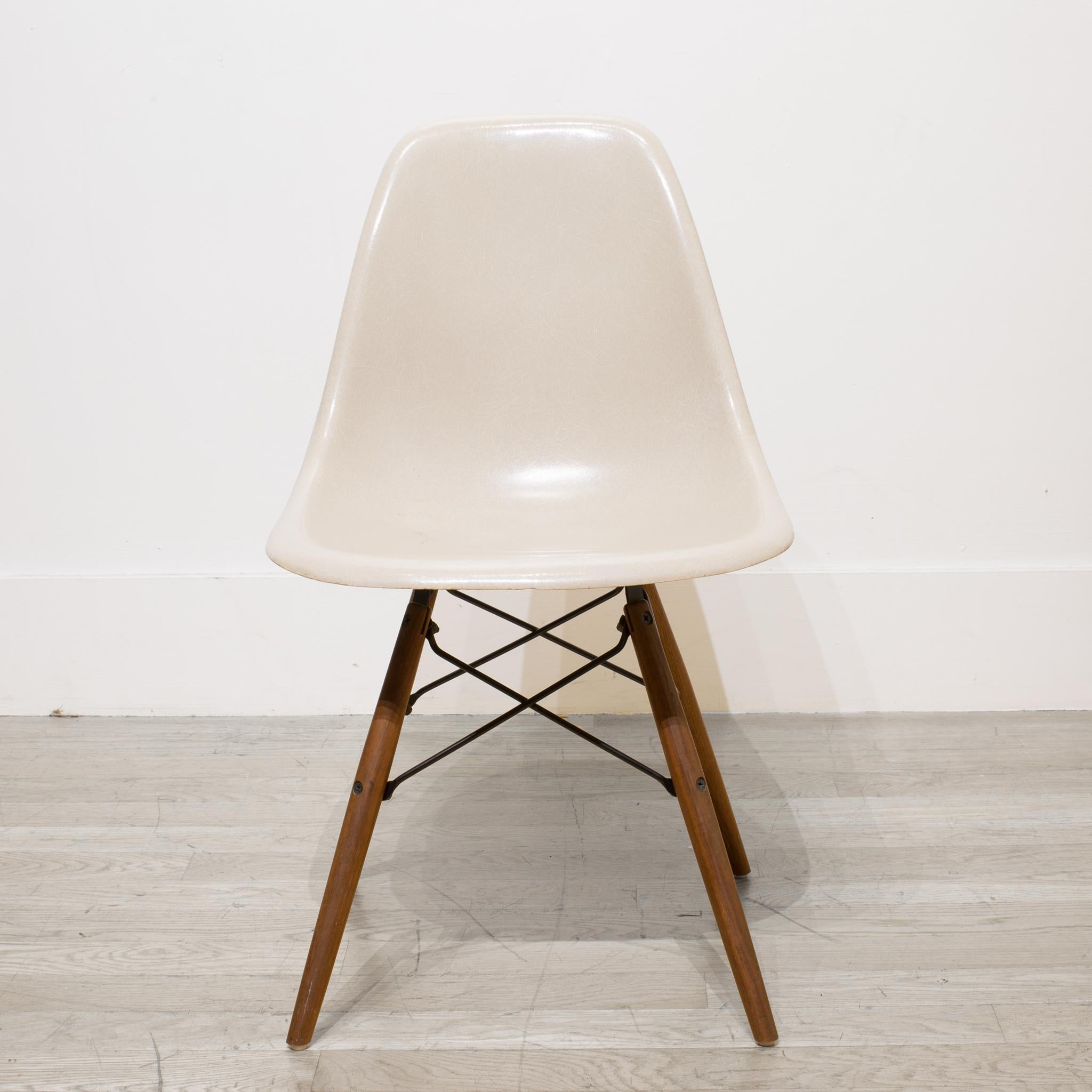 Mid-Century Modern Eames for Herman Miller Fiberglass Shell Chair in Light Grey, circa 1950s