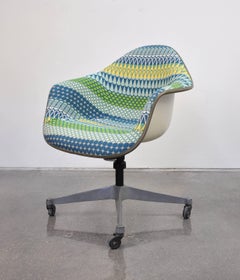 Eames Herman Miller Fiberglass Rolling Shell Chair Alexander Girard Style Fabric