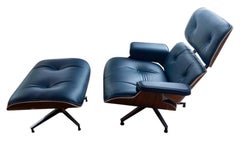 Eames für Herman Miller Loungesessel und Ottomane aus geöltem Nussbaum und Leder