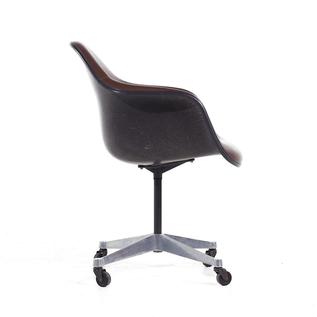 Metal Eames for Herman Miller MCM Brown Padded Fiberglass Swivel Office Chair For Sale