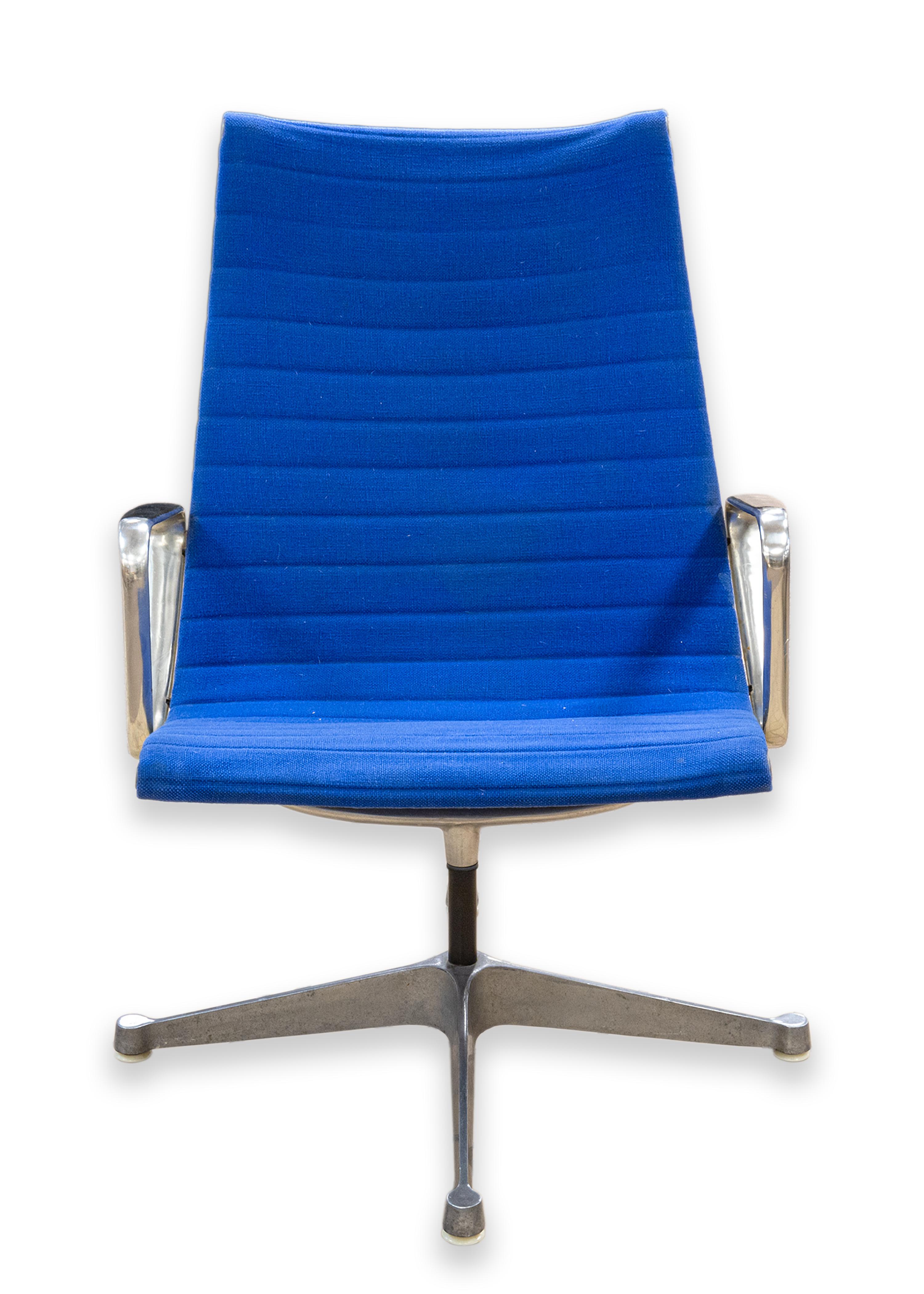 Eames for Herman Miller Mid Century Early Edition Aluminum Group Office Chair For Sale 2