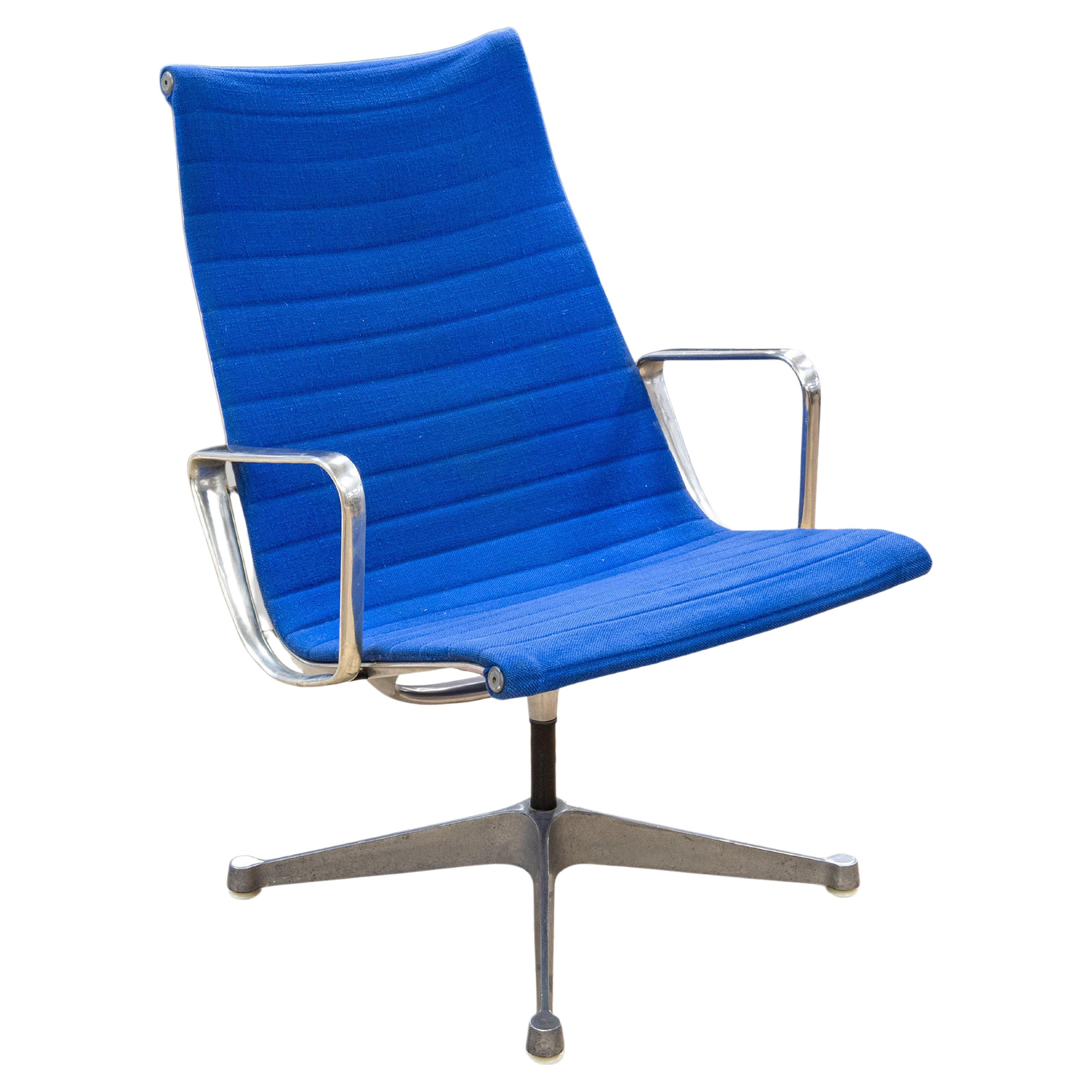 Eames for Herman Miller Mid Century Early Edition Aluminum Group Office Chair For Sale