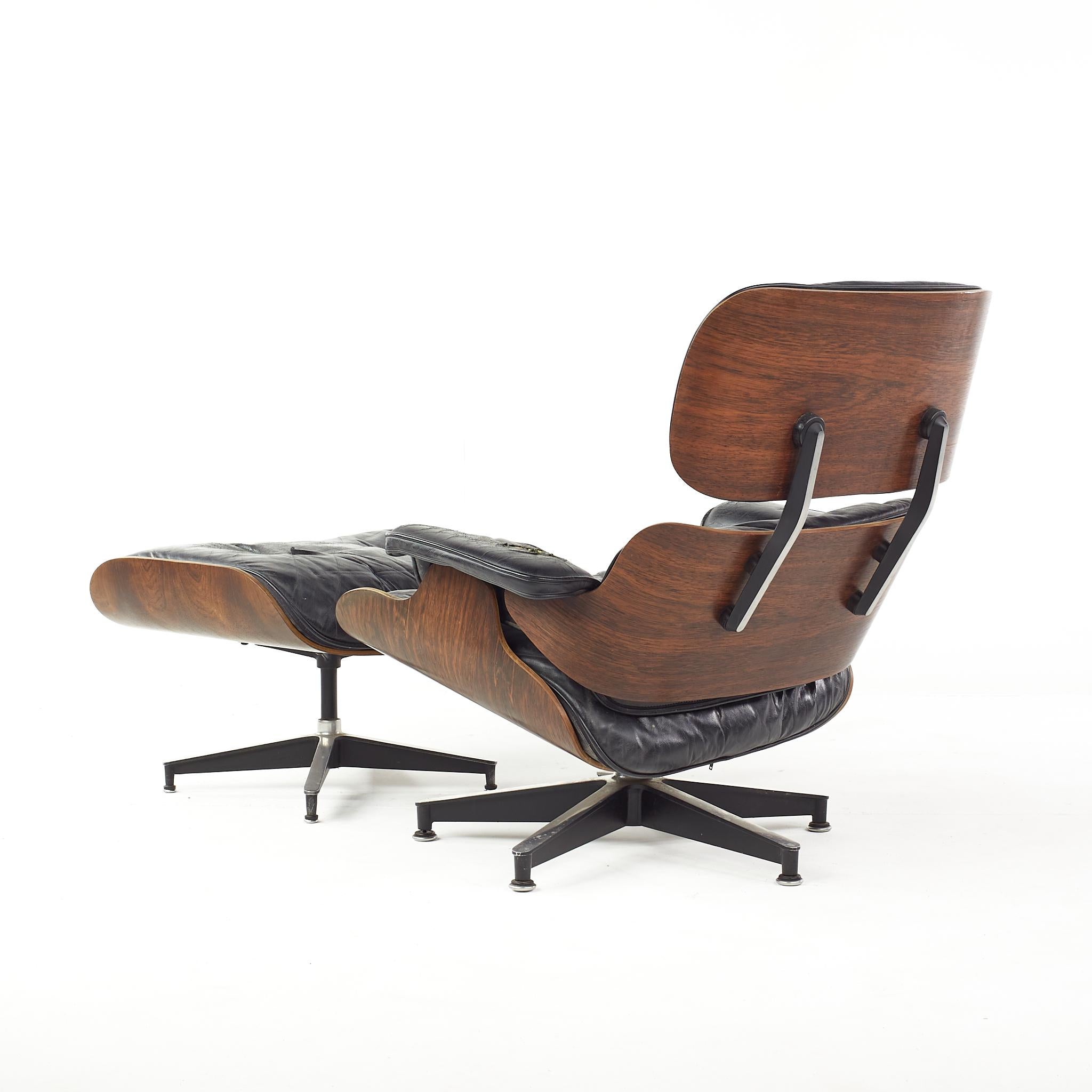 American Eames for Herman Miller Mid Century Rosewood Lounge Chair and Ottoman For Sale