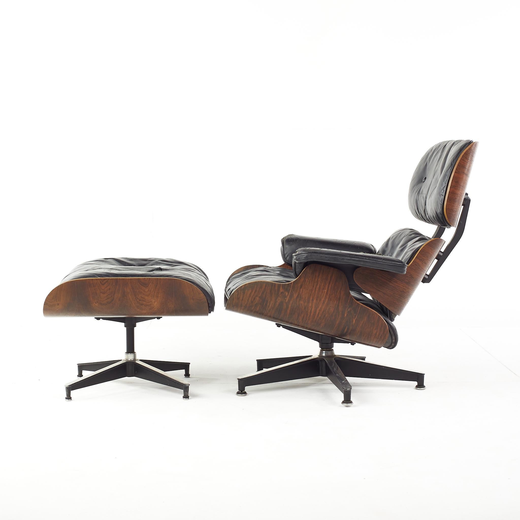 Late 20th Century Eames for Herman Miller Mid Century Rosewood Lounge Chair and Ottoman For Sale