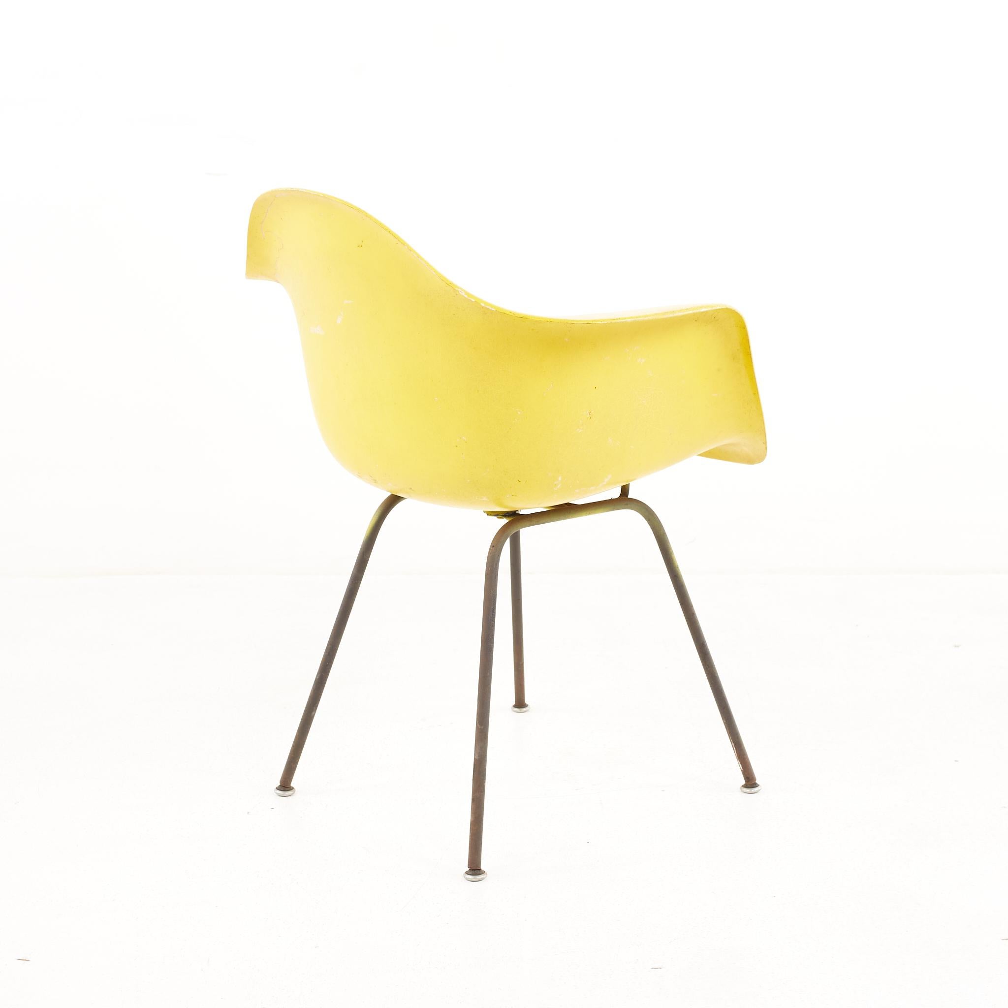 American Eames For Herman Miller Mid Century Yellow Fiberglass Shell Chair For Sale