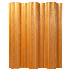 Eames für Herman Miller: Privacy-Raumteiler FSW-6 aus goldener Esche