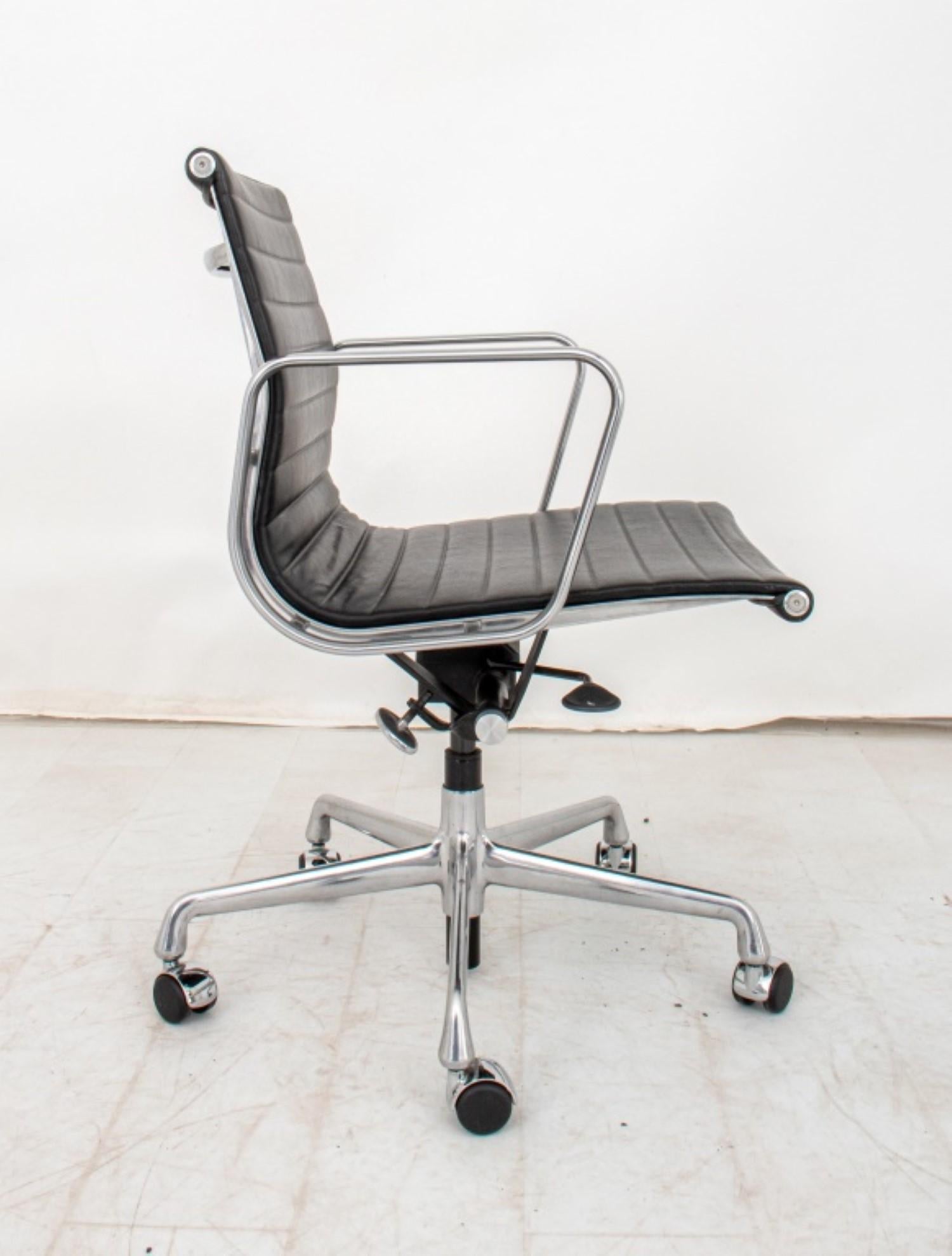 Eames for Herman Miller Swivel Chair 5