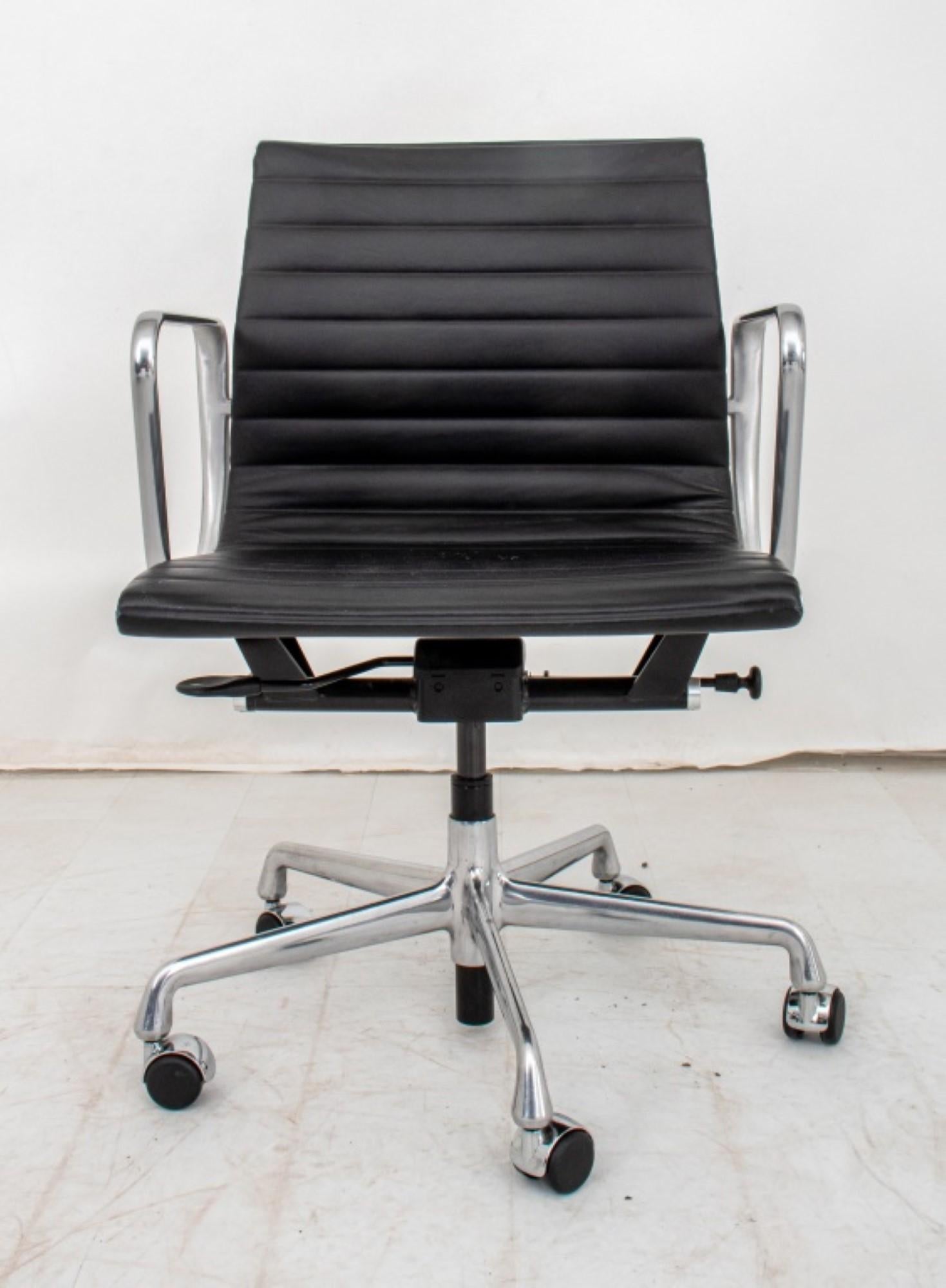 Eames for Herman Miller Swivel Chair 8
