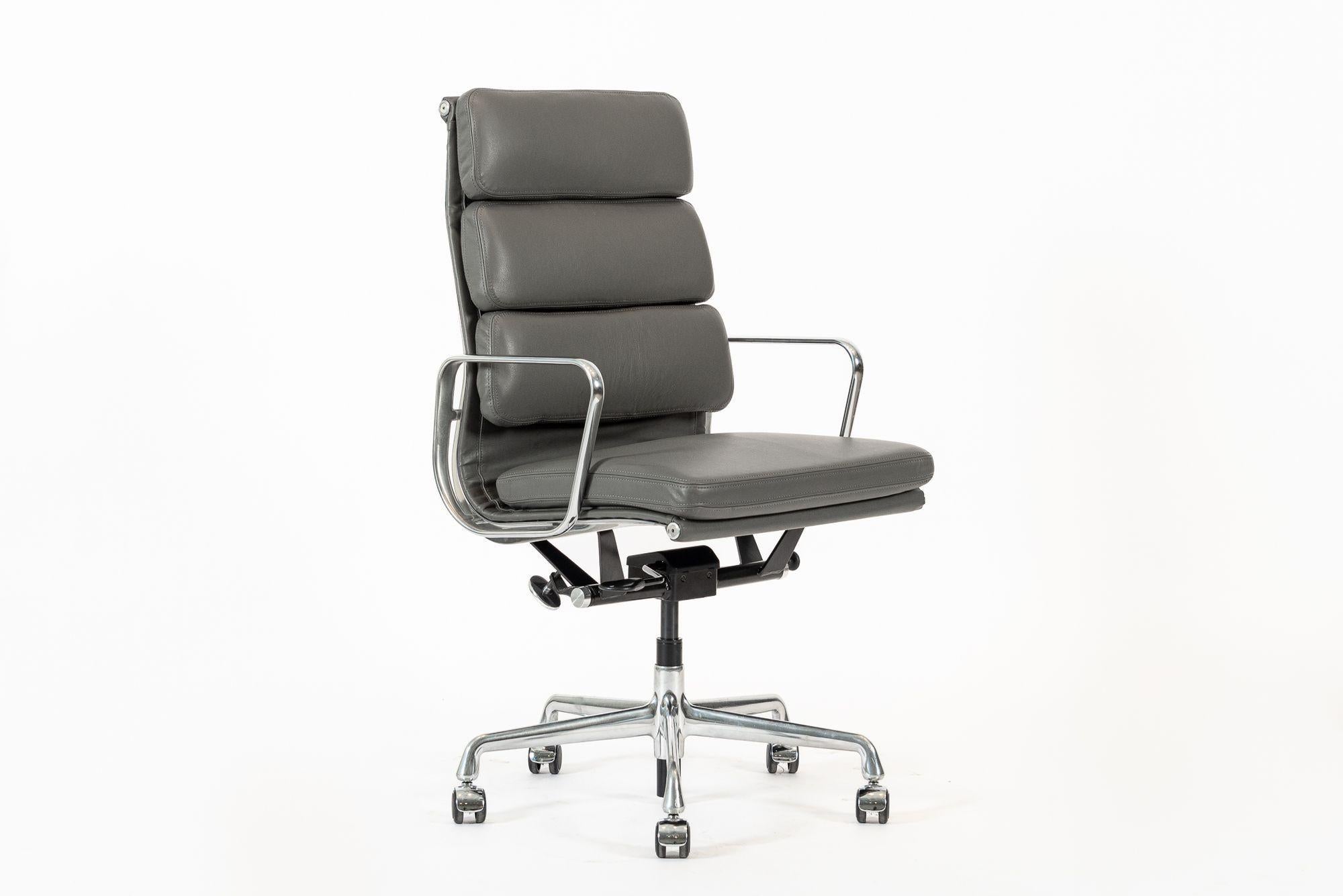 Eames for Herman Miller Tall Gray Desk Chair Aluminum Group For Sale 5