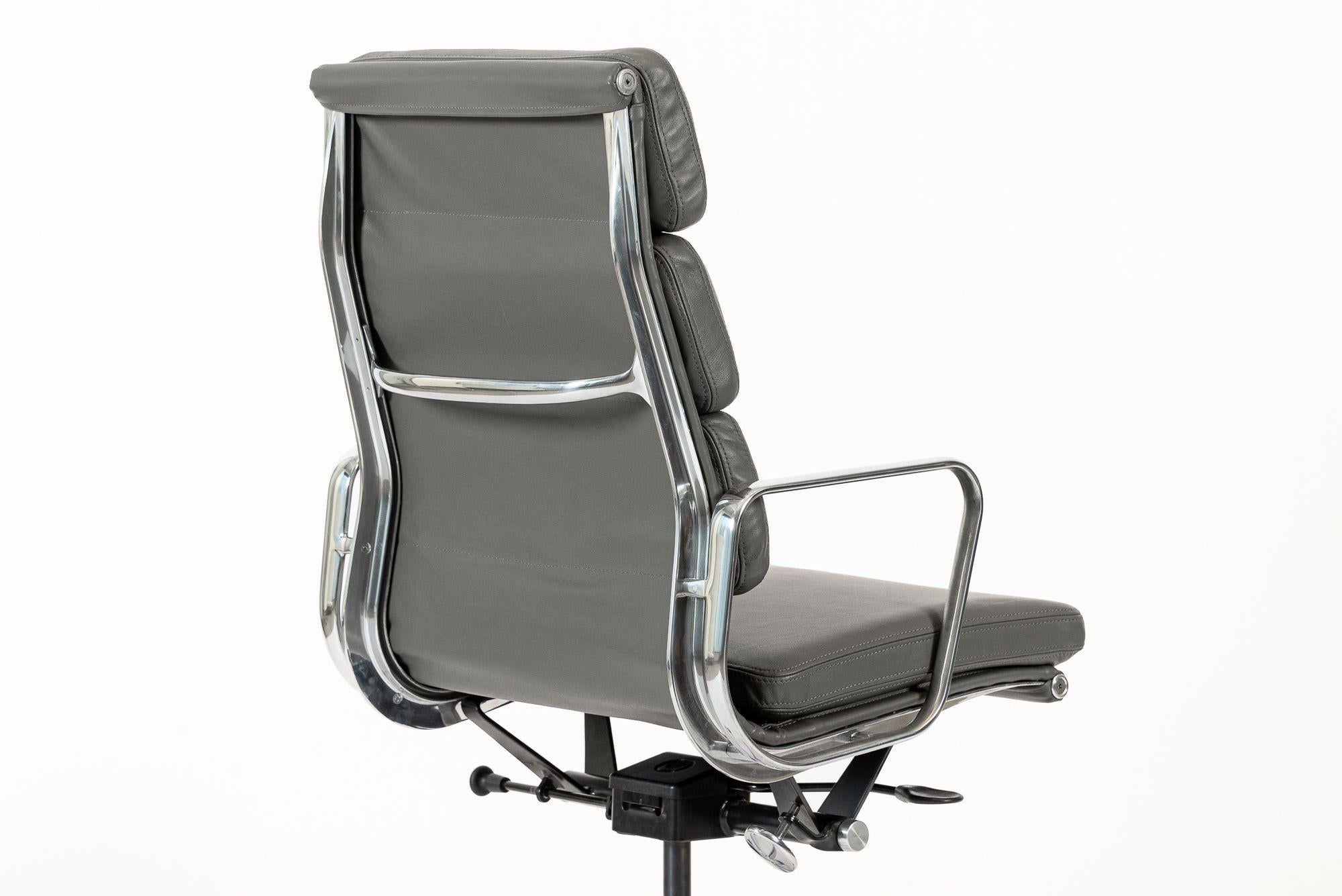 Eames for Herman Miller Tall Gray Desk Chair Aluminum Group For Sale 8