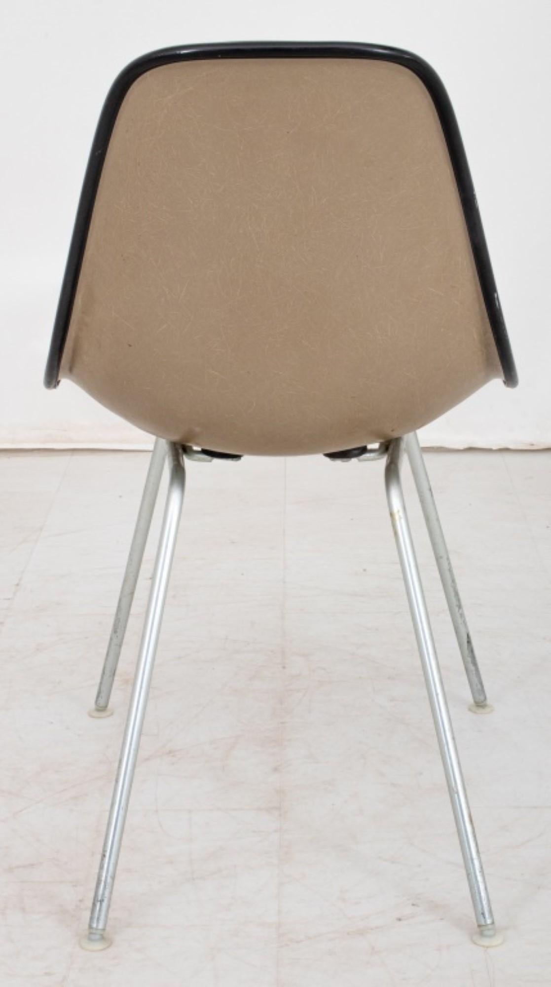 American Eames for Herman Miller Tan Padded Shell Chair For Sale