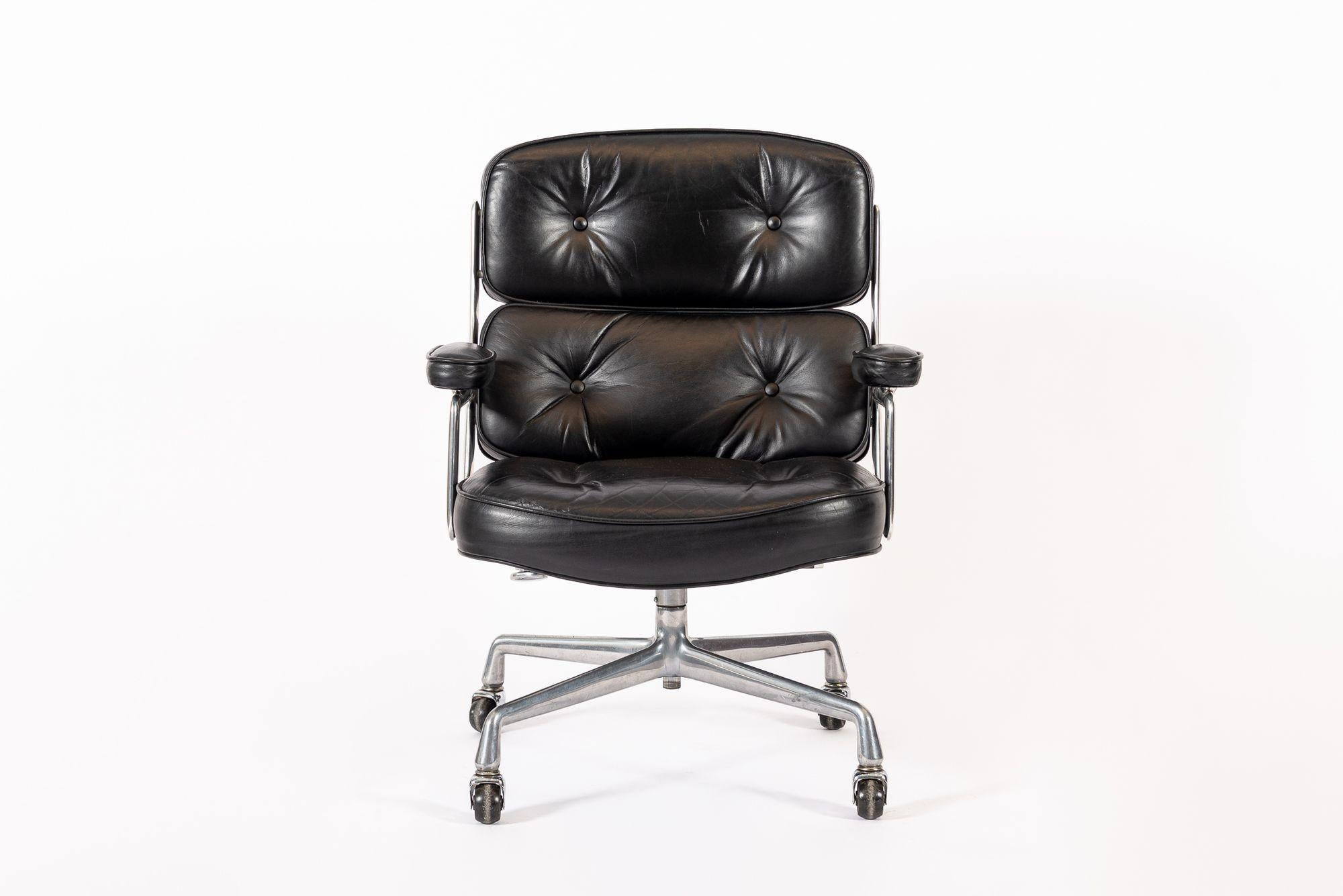 Eames for Herman Miller Time Life Black Leather Office Chair 1981 For Sale 4