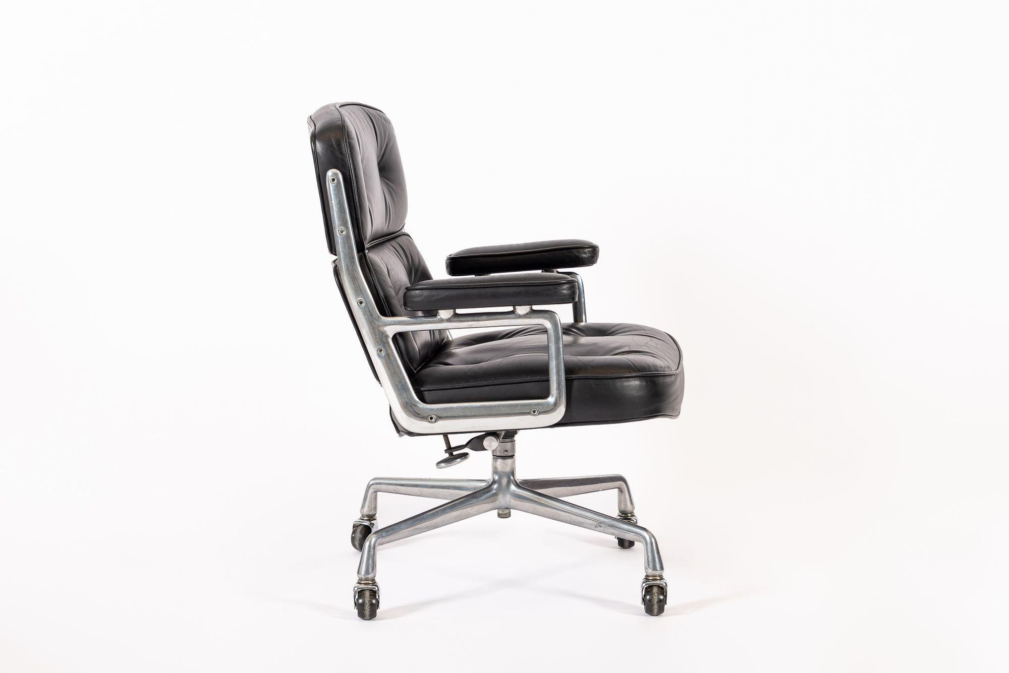 Eames for Herman Miller Time Life Black Leather Office Chair 1981 For Sale 7
