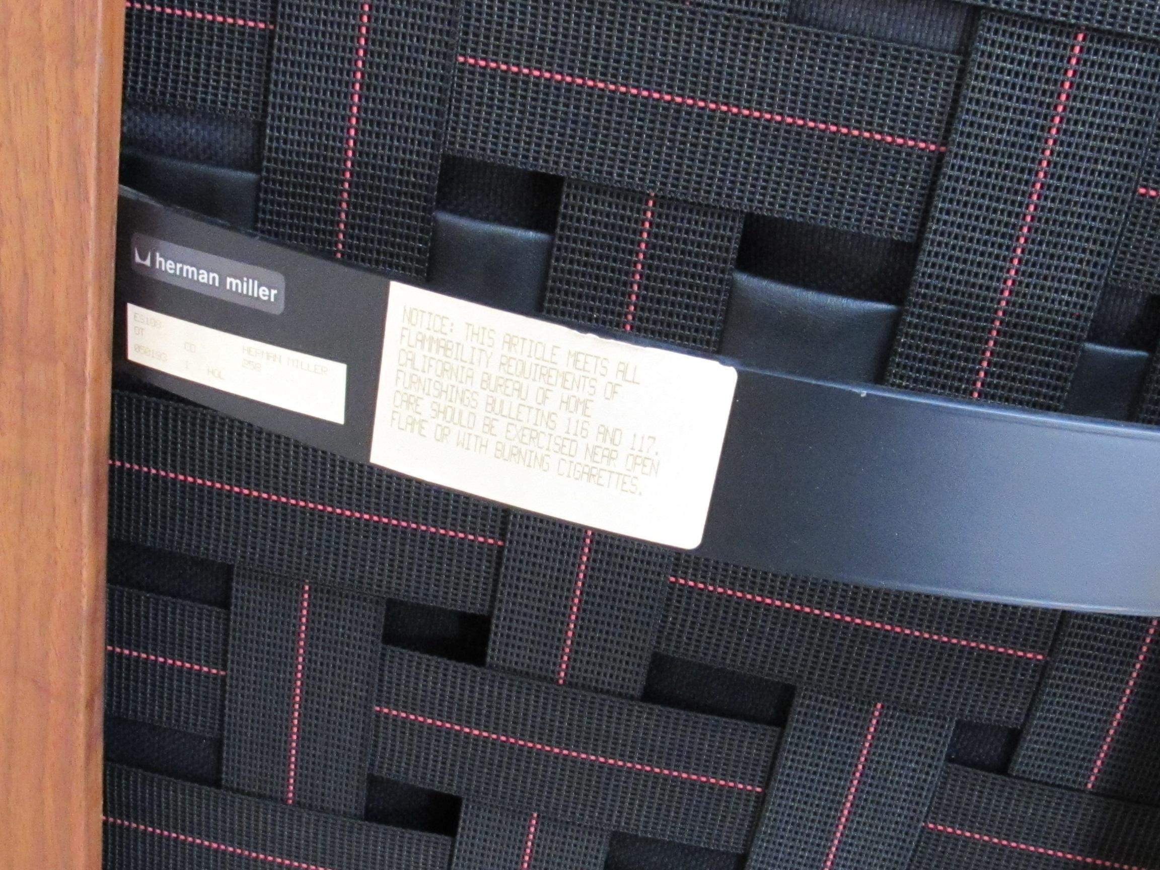 Divano Eames per Herman Miller in pelle nera di noce e alluminio con soft pad in vendita 10