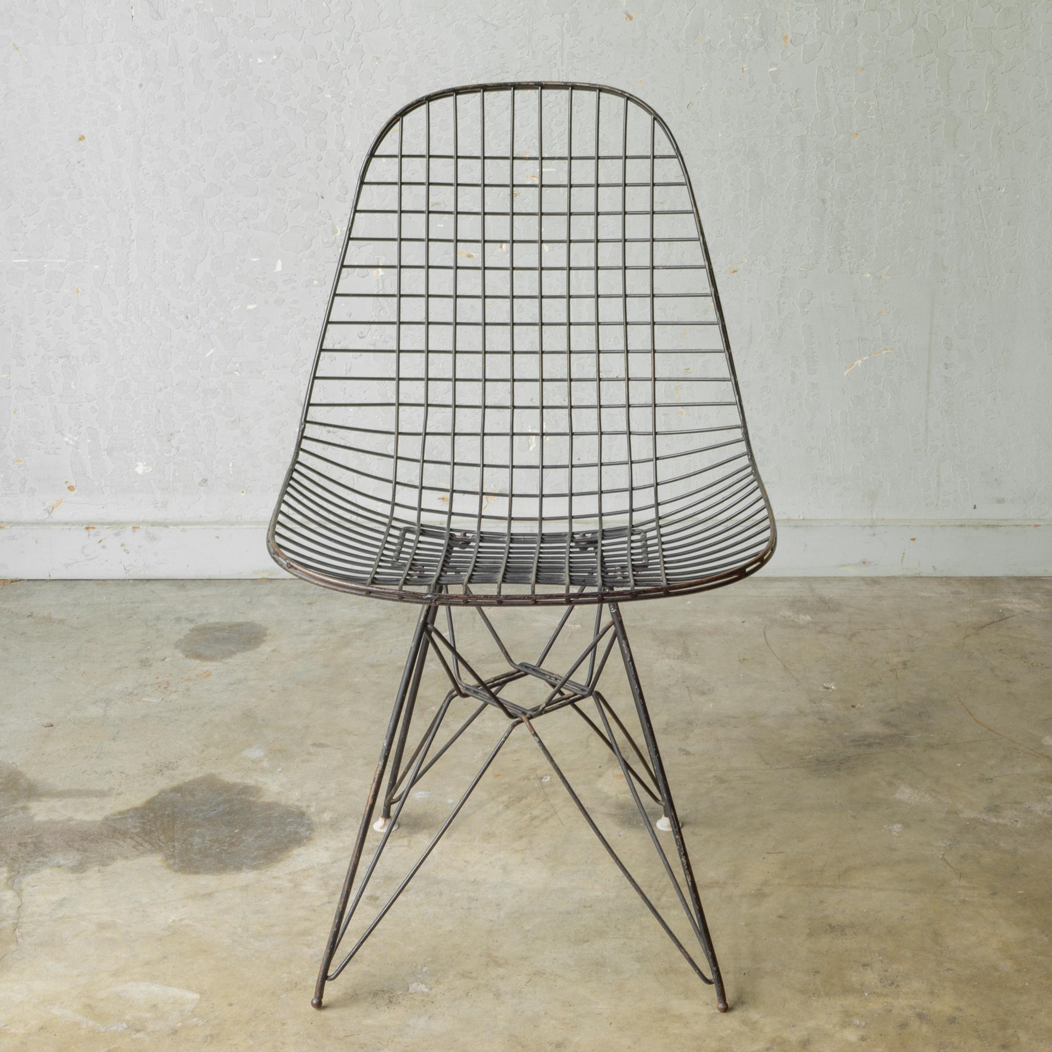 About

An early Eames DKR black wire chair.

Creator Ray & Charles Eames for Herman Miller.
Date of manufacture circa 1950s.
Materials and techniques metal.
Condition good. Wear consistent with age and use. Minor rusting which is not uncommon. Three