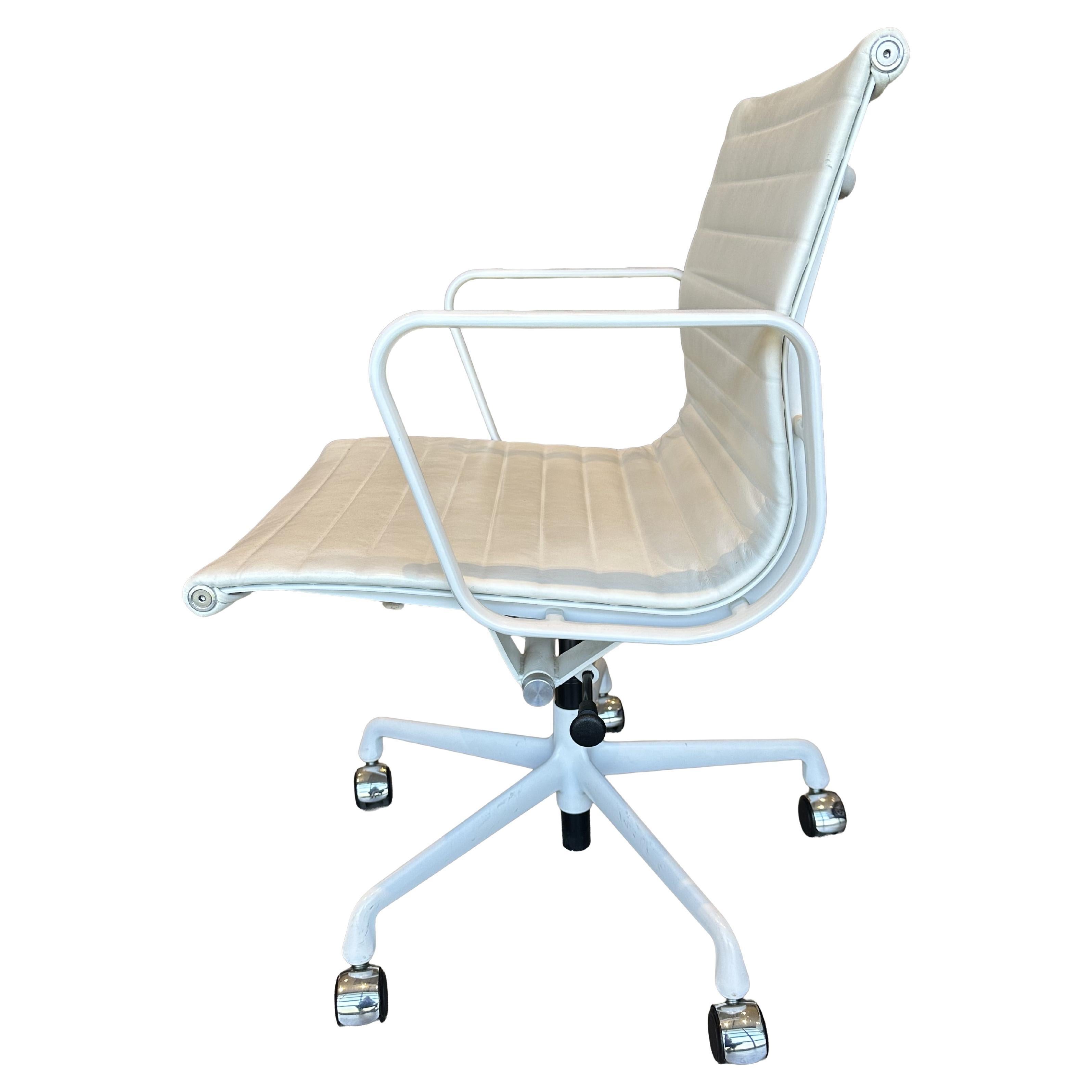 Silla de dirección del Grupo Eames de Herman Miller en venta