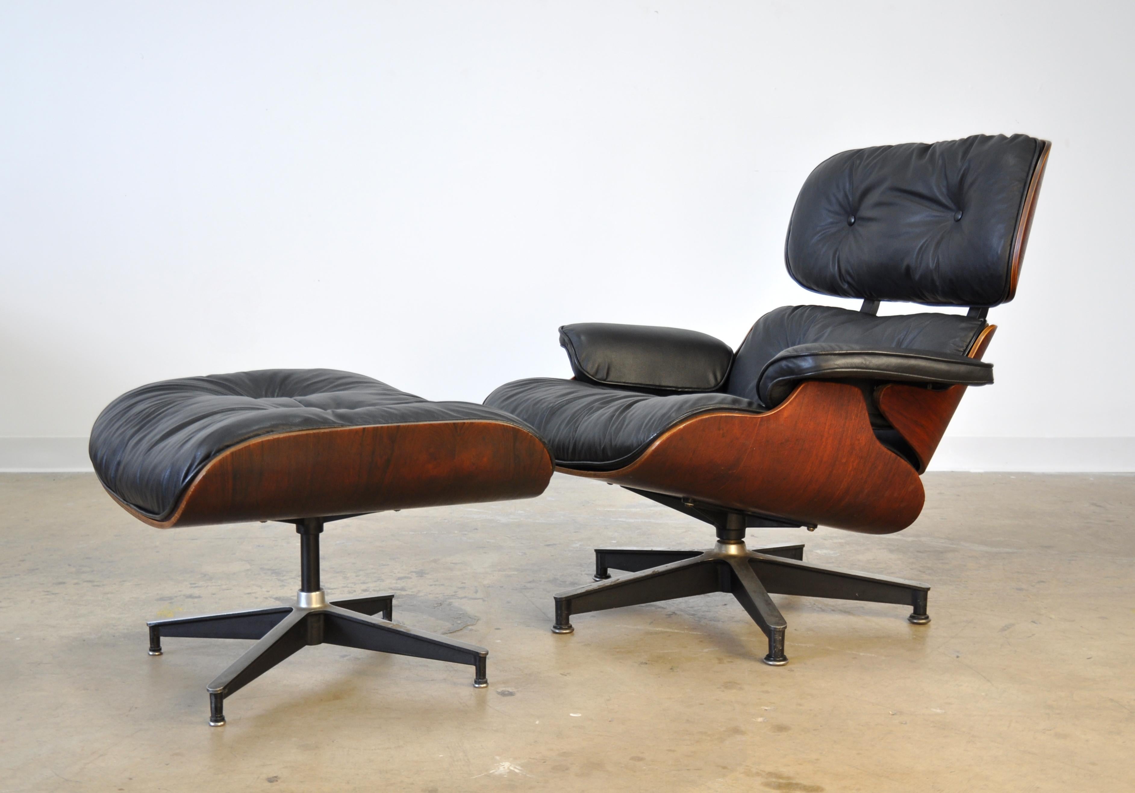 Eames Herman Miller First Generation Rosewood Lounge Chair and Ottoman In Good Condition In Miami, FL