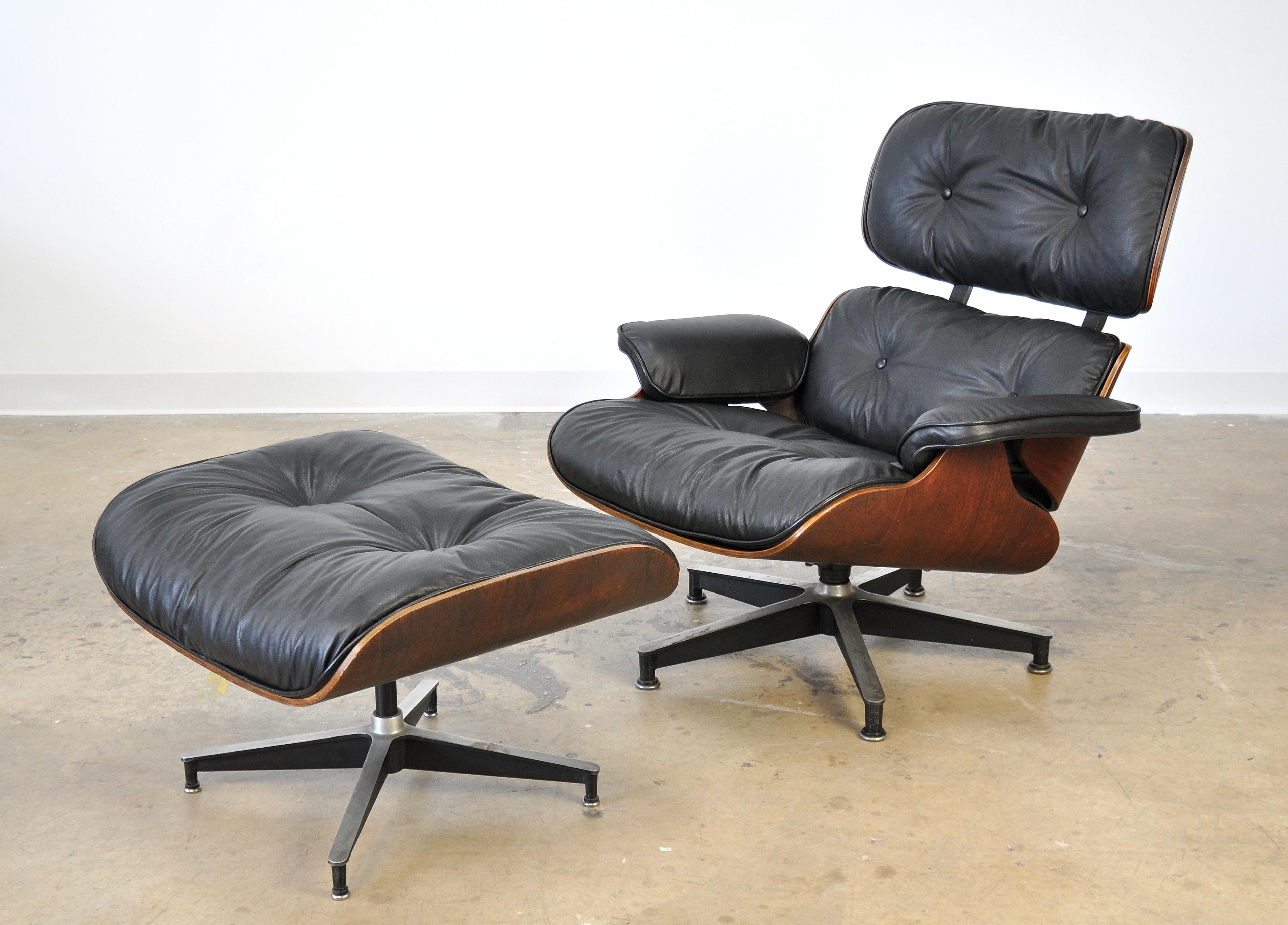 Mid-20th Century Eames Herman Miller First Generation Rosewood Lounge Chair and Ottoman