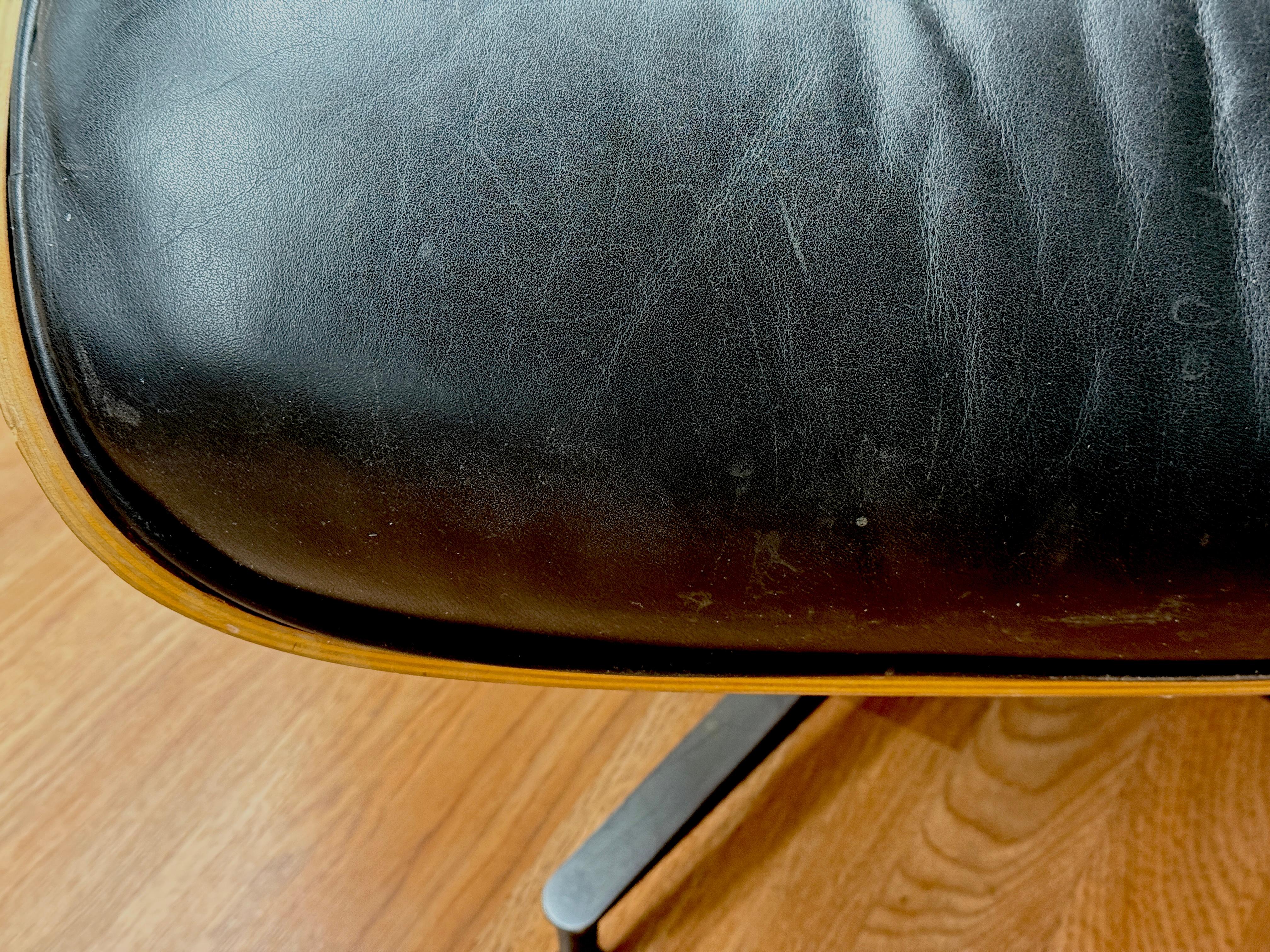 Eames Herman Miller 671 Ottoman in Black Leather and Cherry 5