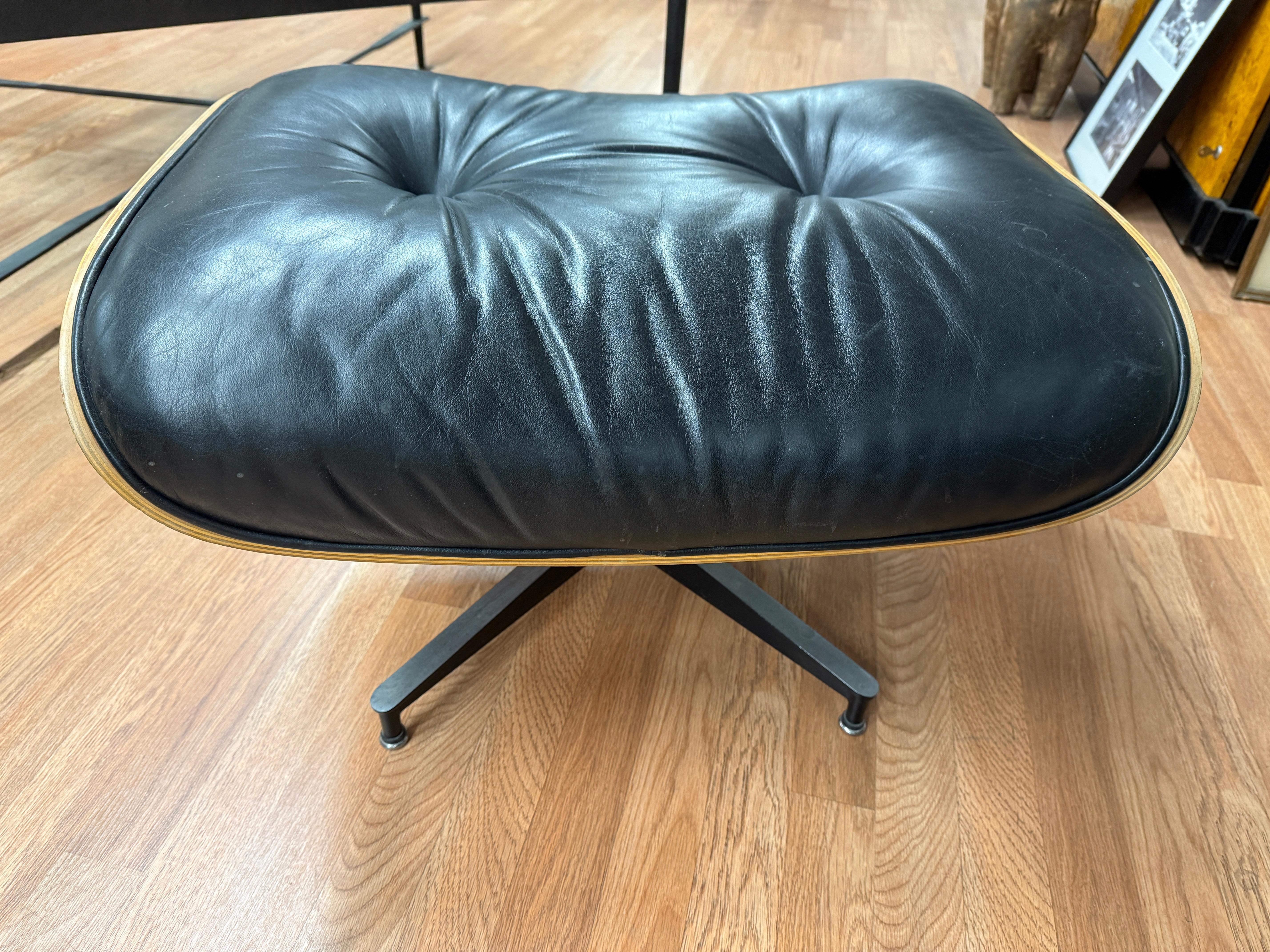 Eames Herman Miller 671 Ottoman in Black Leather and Cherry 2