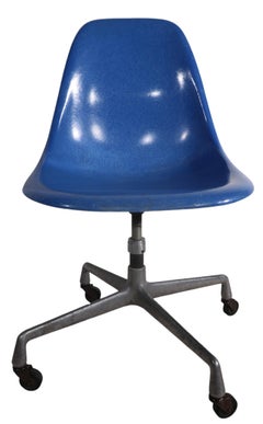 Eames Herman Miller Aluminum Base Swivel Desk Office Chair in Blue Fiberglass