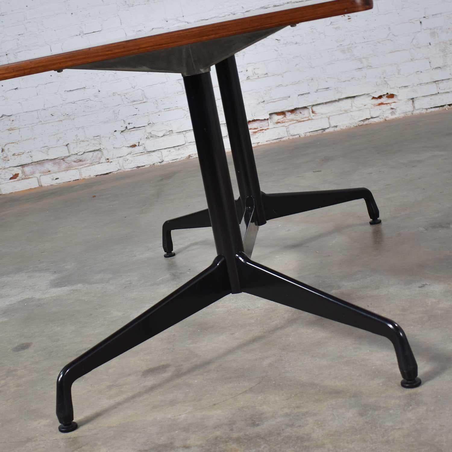 Mid-Century Modern Eames Herman Miller Aluminum Group Conference or Dining Table Rosewood and Black