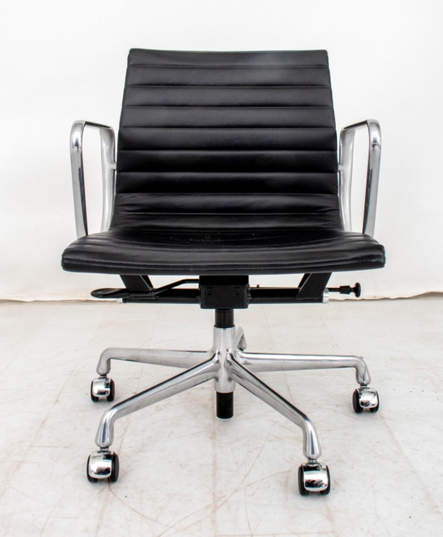 Eames Herman Miller Aluminum Group Desk Chair 6