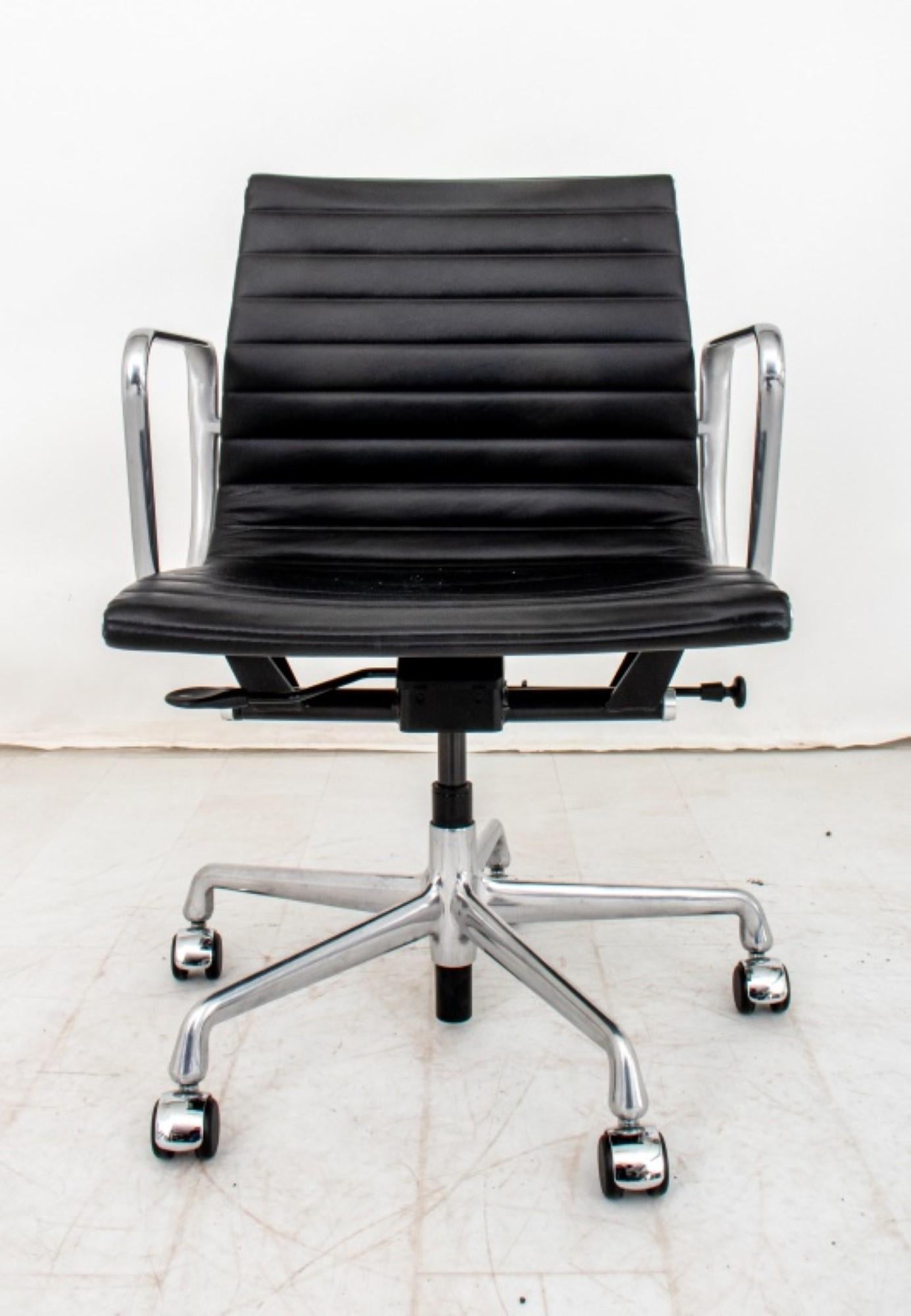 American Eames Herman Miller Aluminum Group Desk Chair