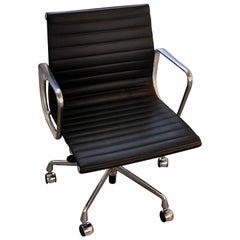 Eames Herman Miller Aluminum Group Ledersessel