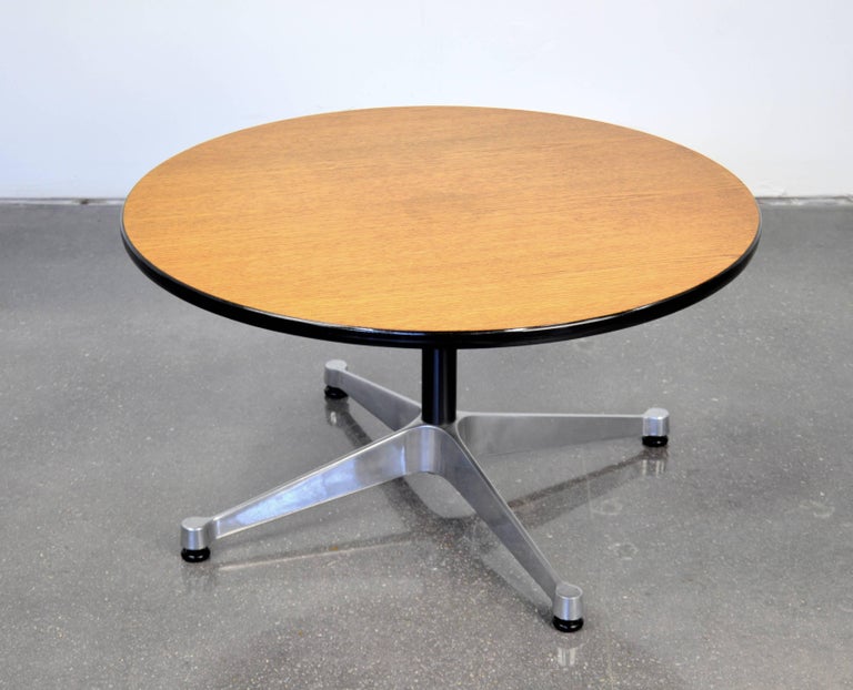 Eames Herman Miller Aluminum Group Round Occasional Table For Sale at ...