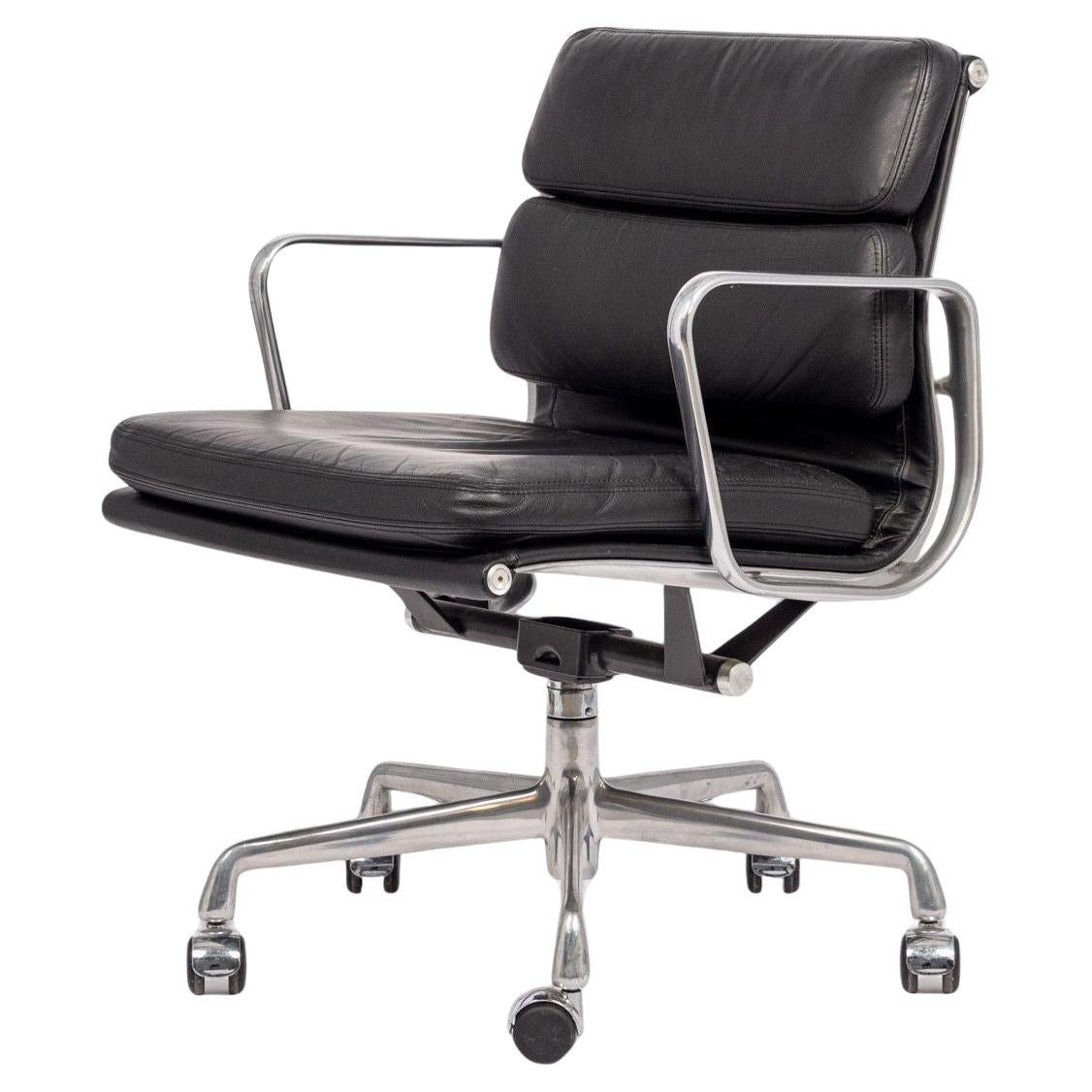 Eames Herman Miller Silla de escritorio de cuero negro Soft Pad 2001