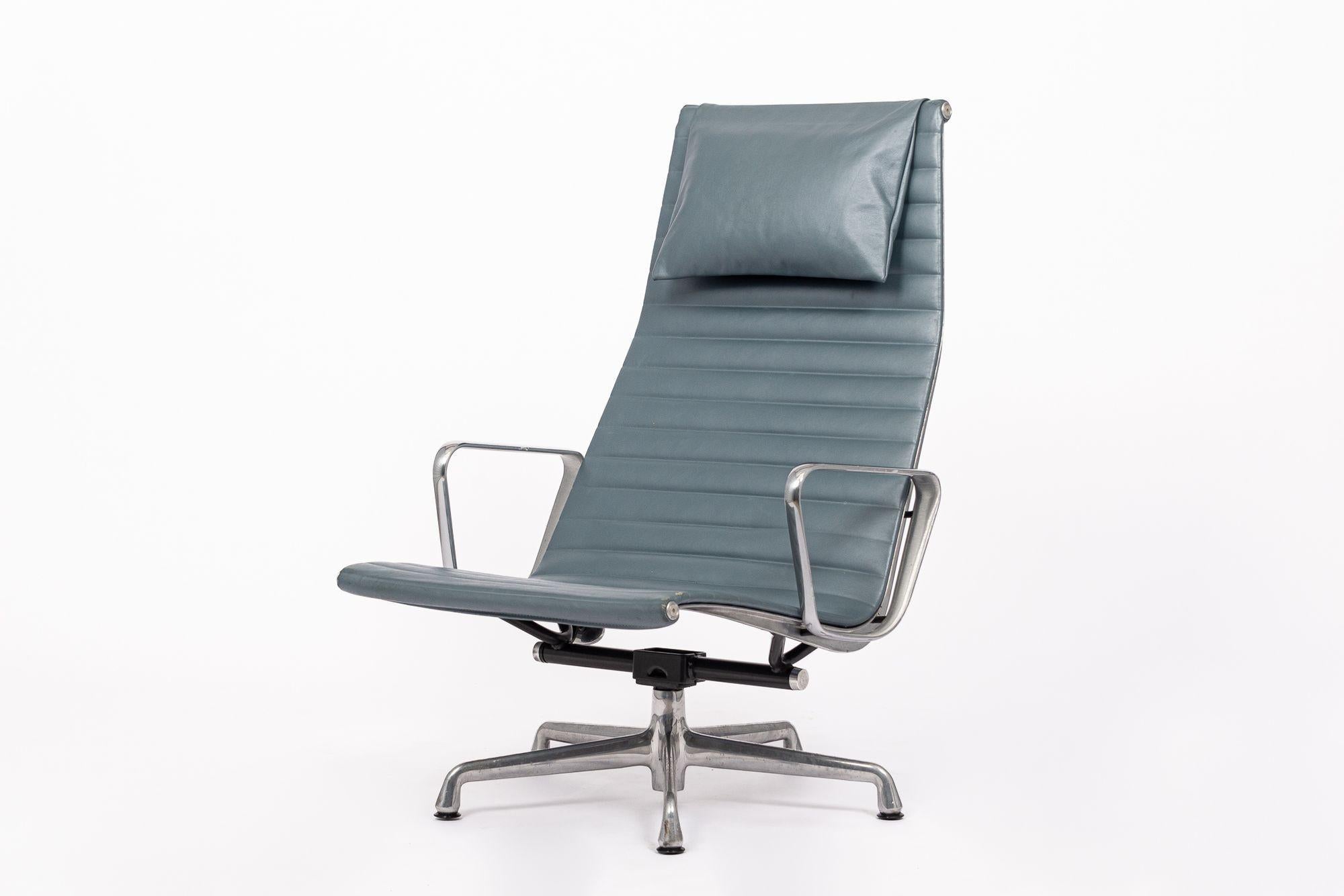Eames Herman Miller Blue Gray Leather Office Lounge Chair - 2 Available For Sale 4