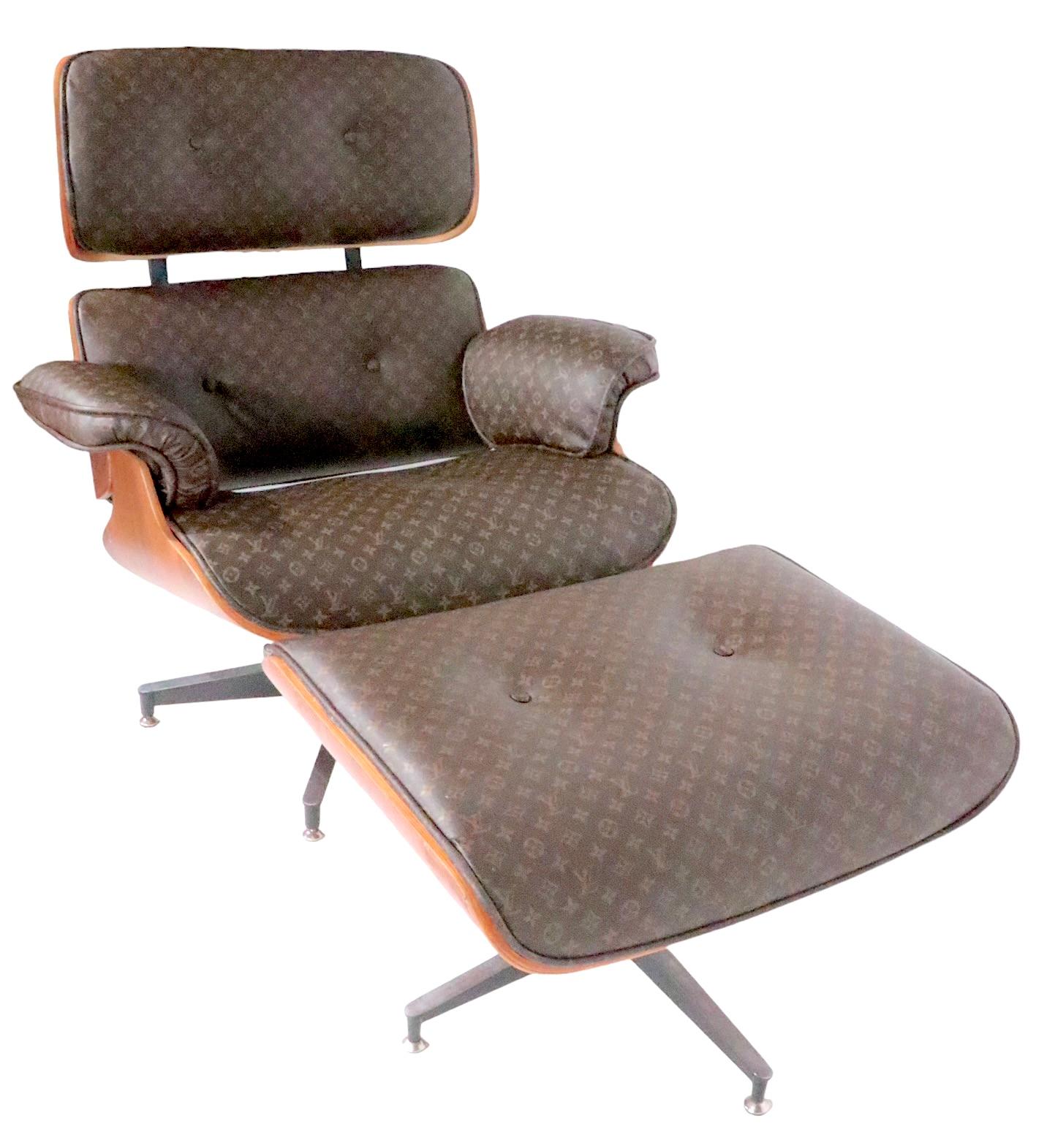  Chaise et pouf Eames Herman Miller Contura 670/671 en tissu Louis Vuitton en vente 4