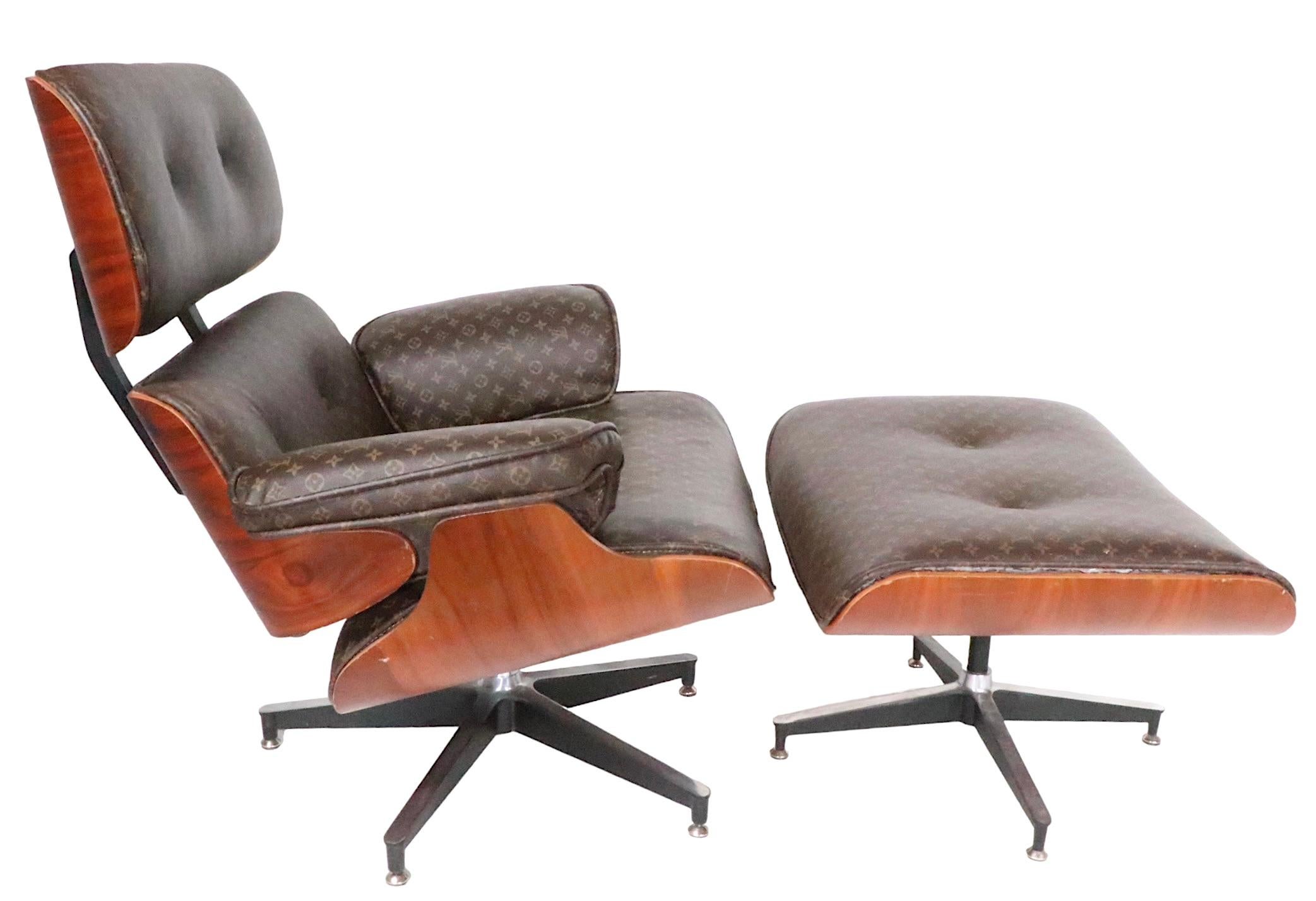  Chaise et pouf Eames Herman Miller Contura 670/671 en tissu Louis Vuitton en vente 8