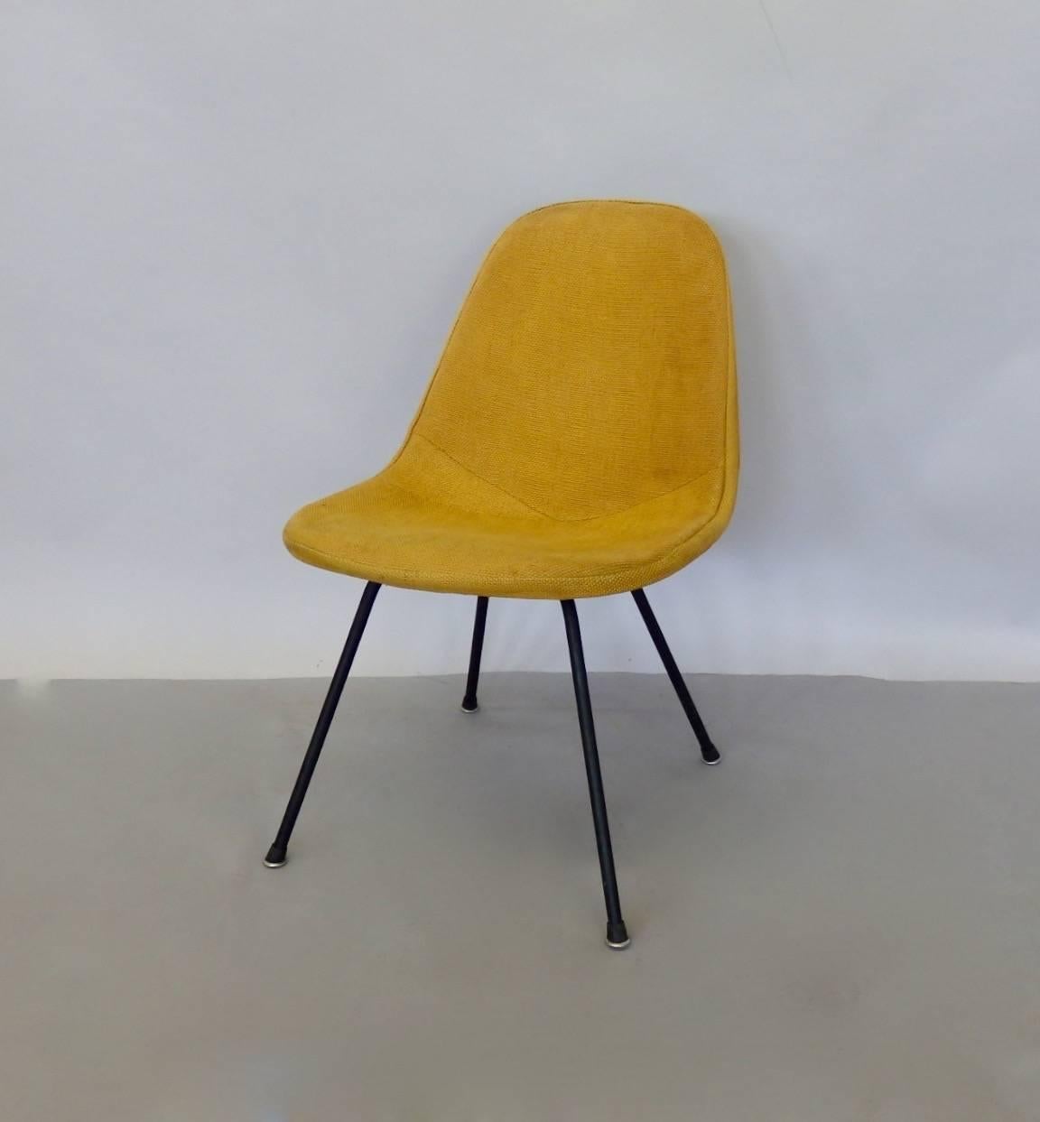 Charles and Ray Eames for Herman Miller DKR lounge chair. The chair is earlier production evidenced by the solid steel 