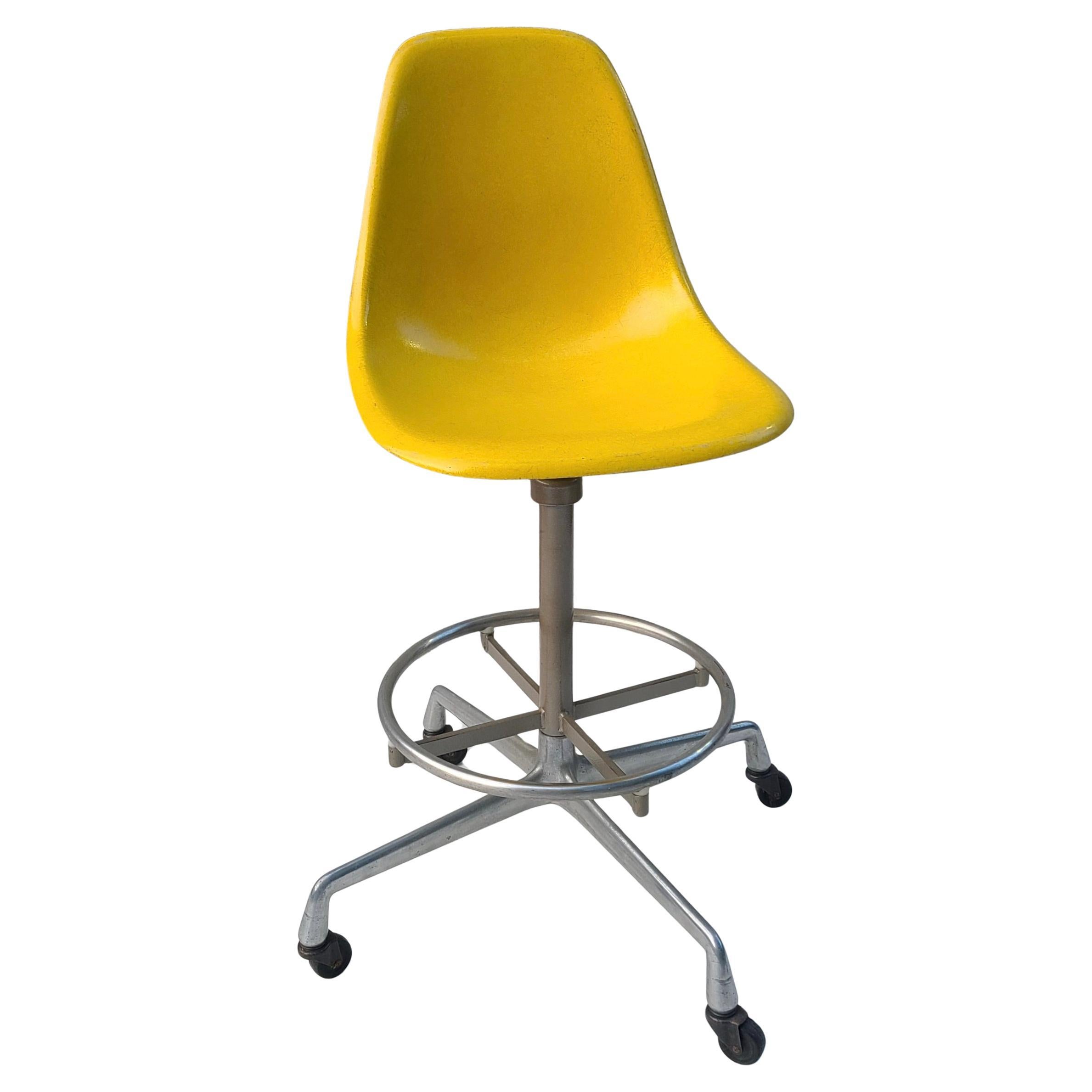 Eames Herman Miller Drafting Stool Shell Chair im Angebot 1
