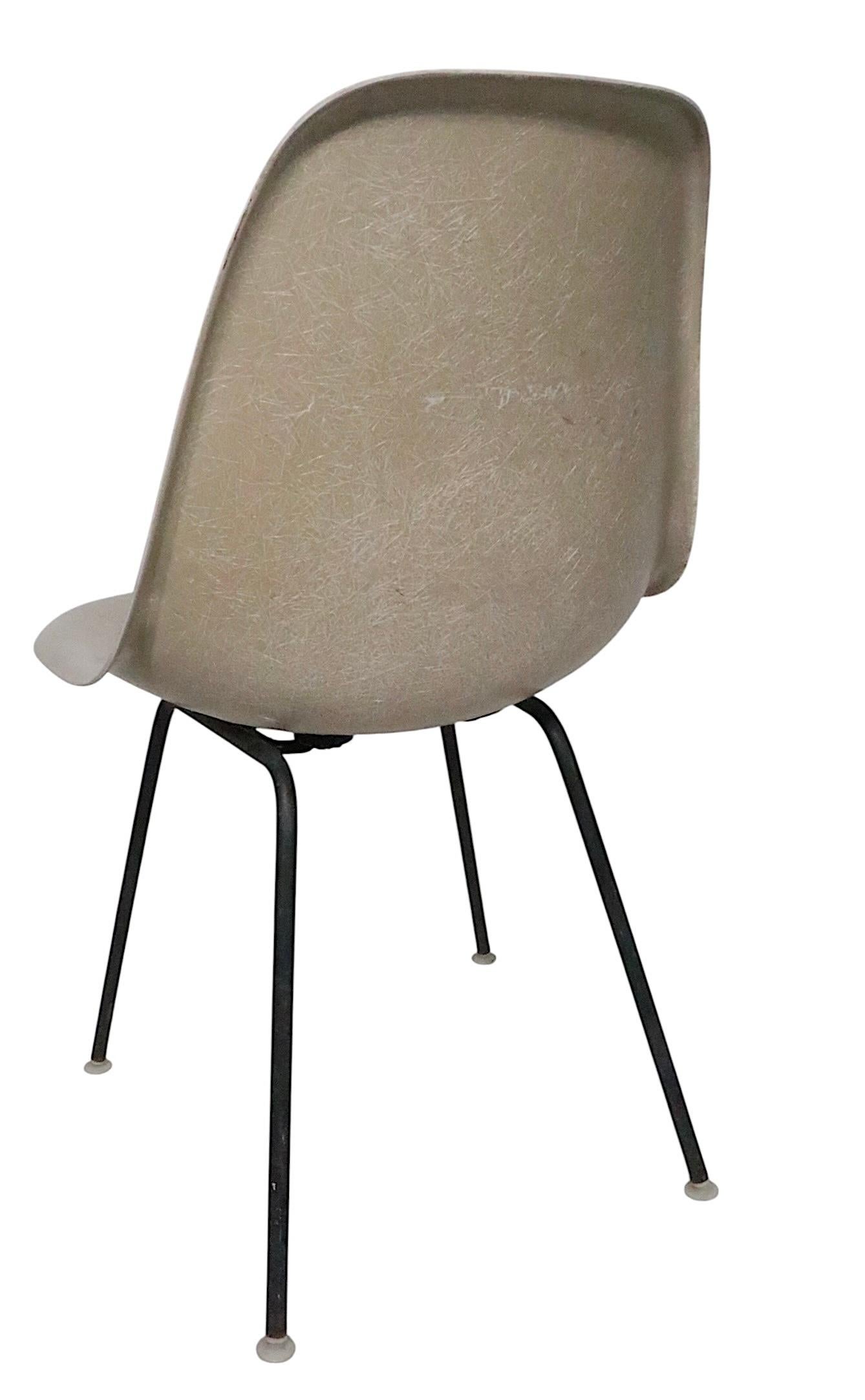 Eames Herman Miller  Fiberglass Shell DSX Chair from IBM c 1950/60's In Good Condition For Sale In New York, NY