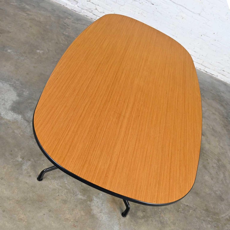 Eames Herman Miller Oval Conference or Dining Table Universal Segmented Base 1