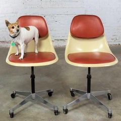 Eames Herman Miller PSCC-A-4 Pivoting Task Shell Chair Pair Contract Base Castor