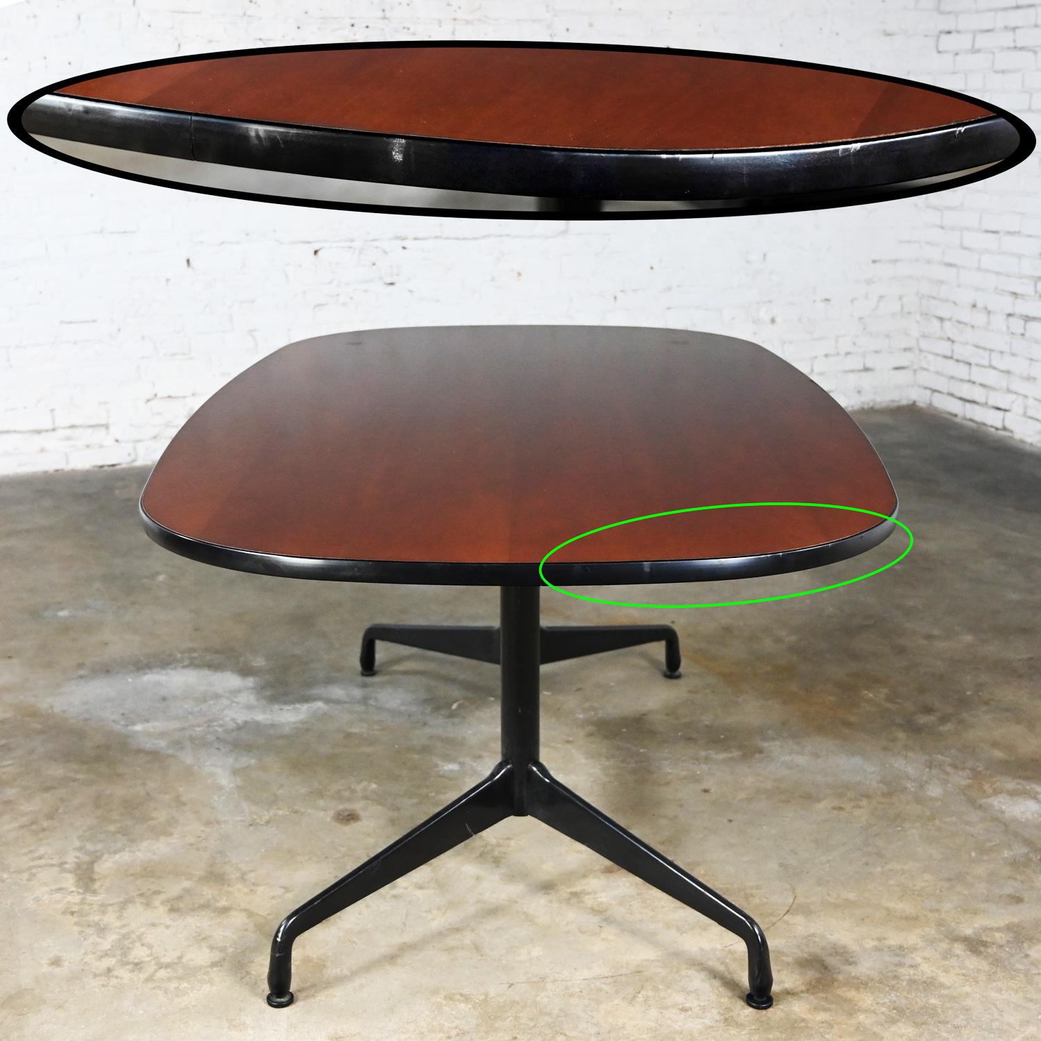 Eames Herman Miller Oval Conference Dining Table Universal Segmented Cherry   For Sale 8