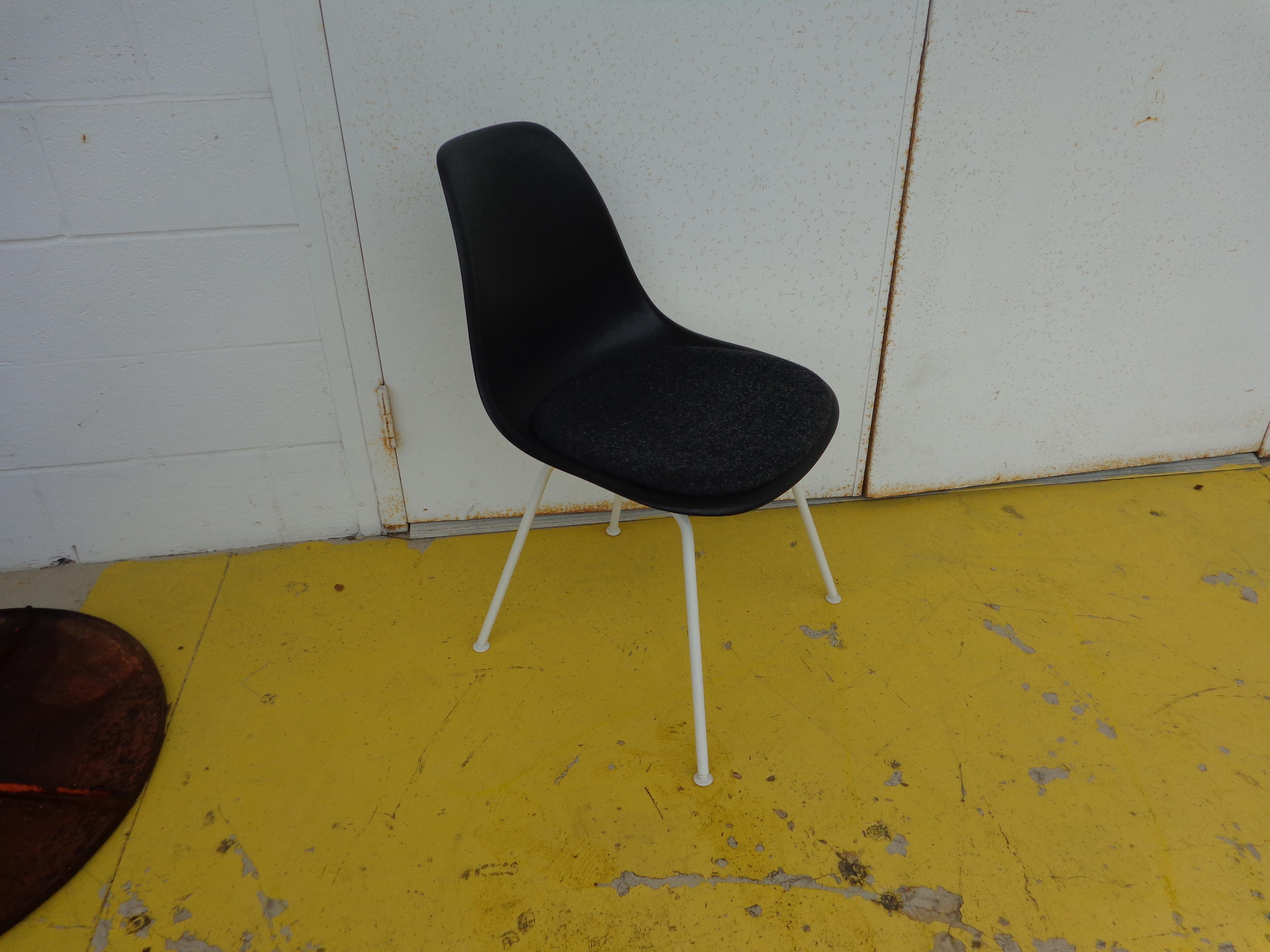 Mid-Century Modern Eames Herman Miller Shell Chairs Multiple For Sale