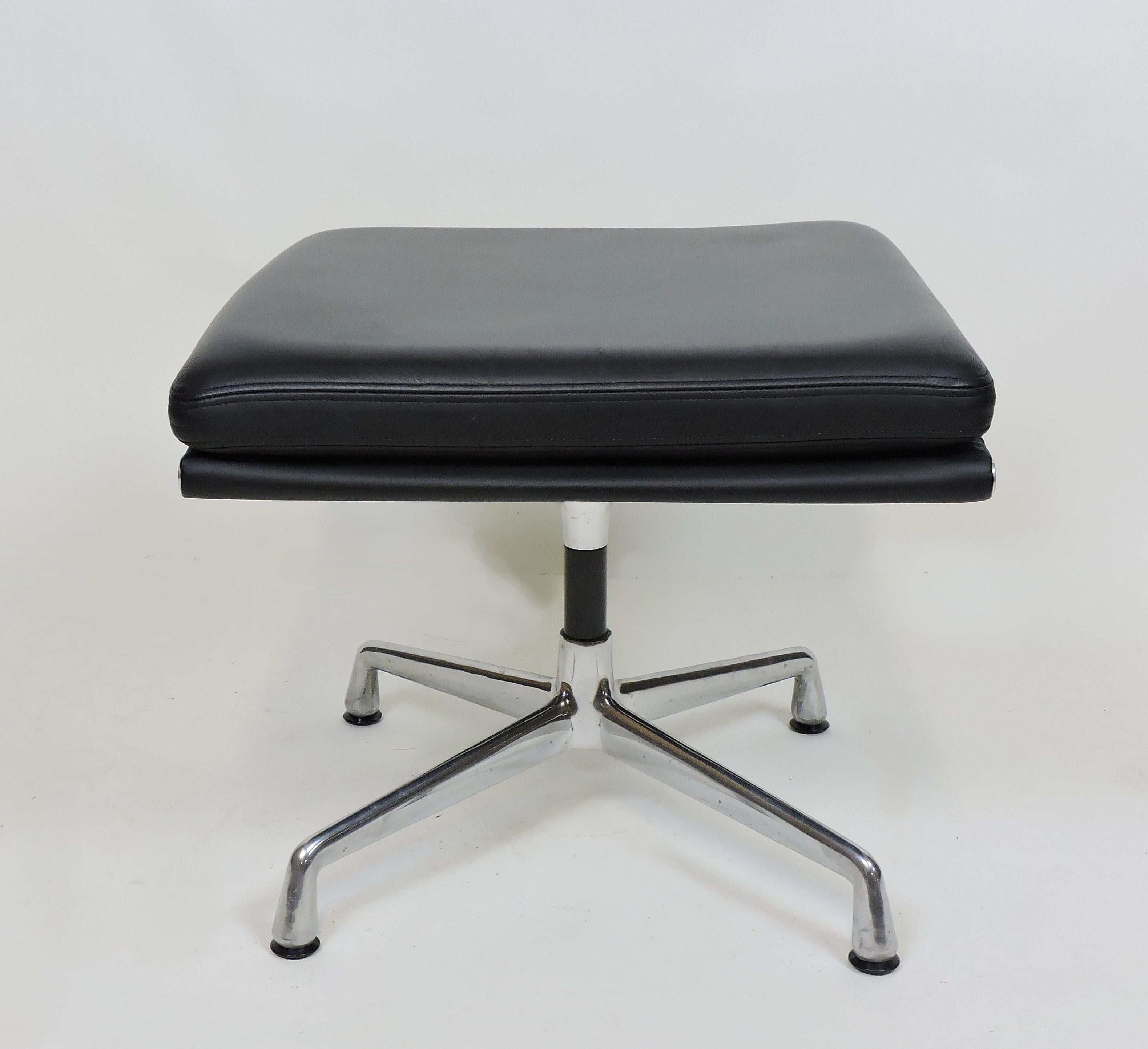 Mid-Century Modern Eames Herman Miller Soft Pad Aluminum Group Leather Foot Stool Ottoman