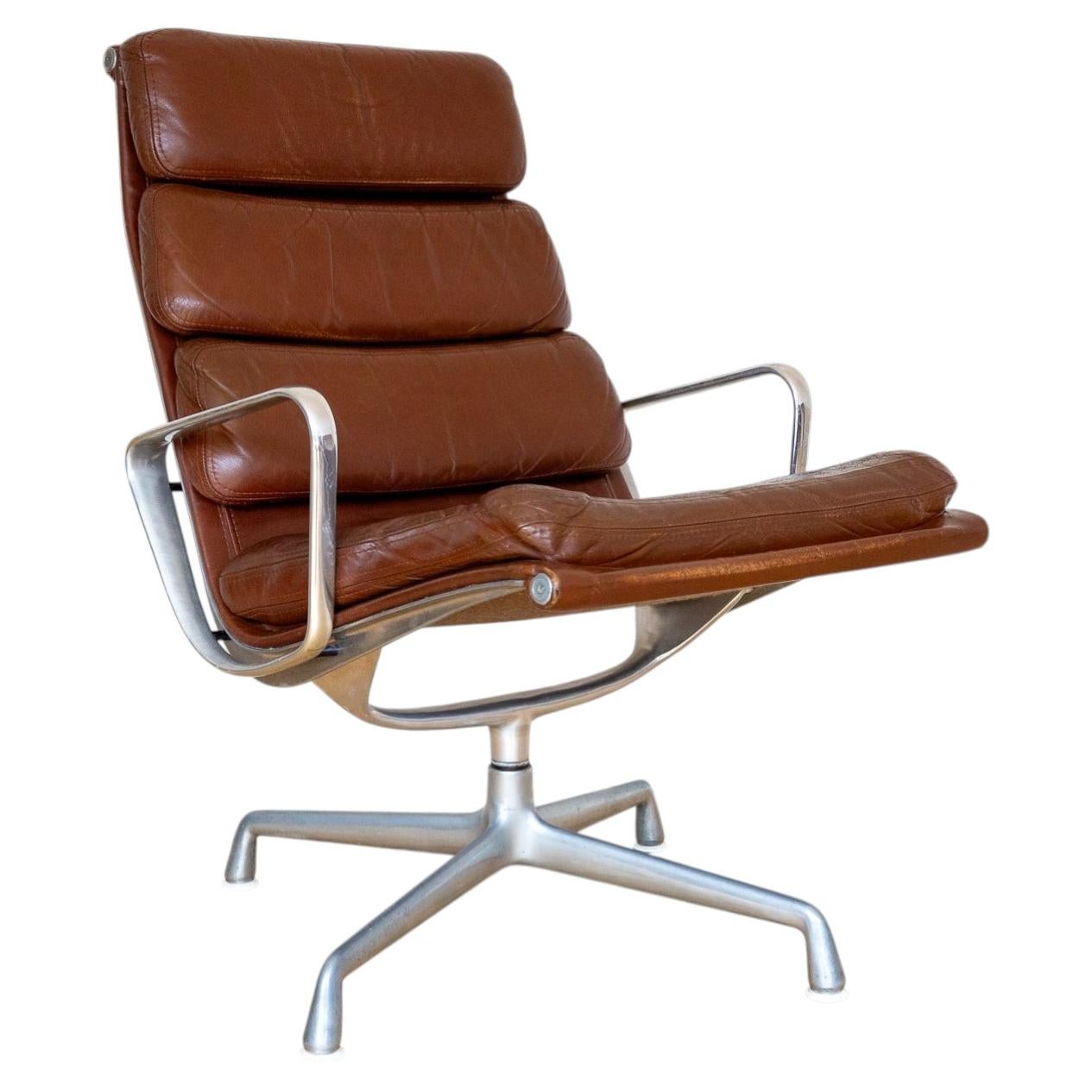Eames Herman Miller Soft Pad Leather Lounge Chair EA216 Aluminium Armchair 1975