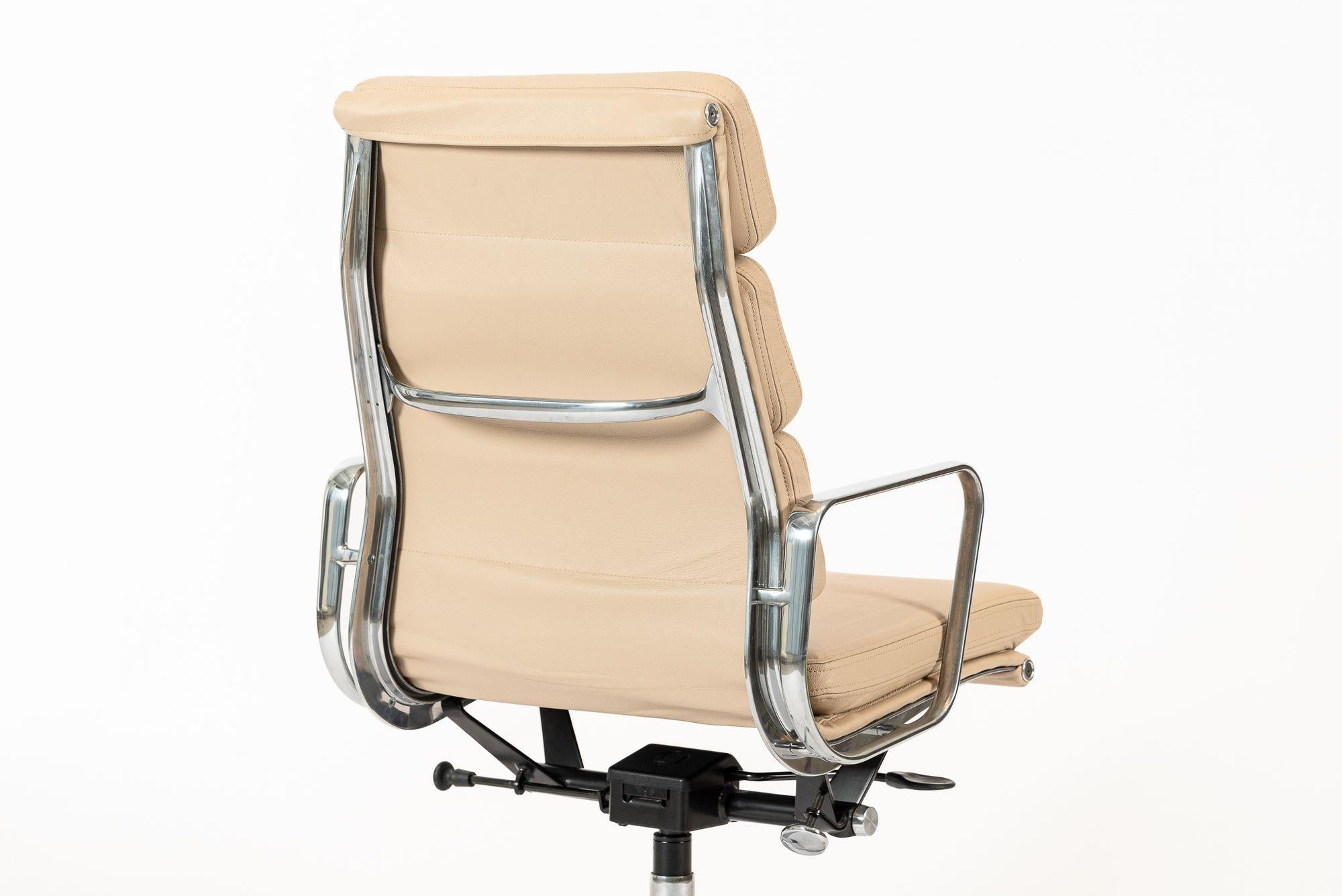 Eames Herman Miller Tall Cream Leather Office Chair Aluminum Group 8