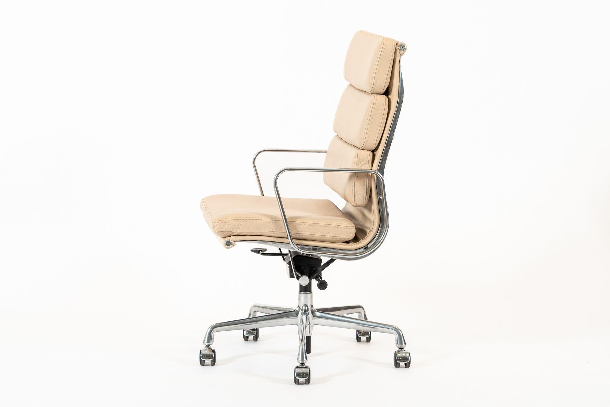 American Eames Herman Miller Tall Cream Leather Office Chair Aluminum Group