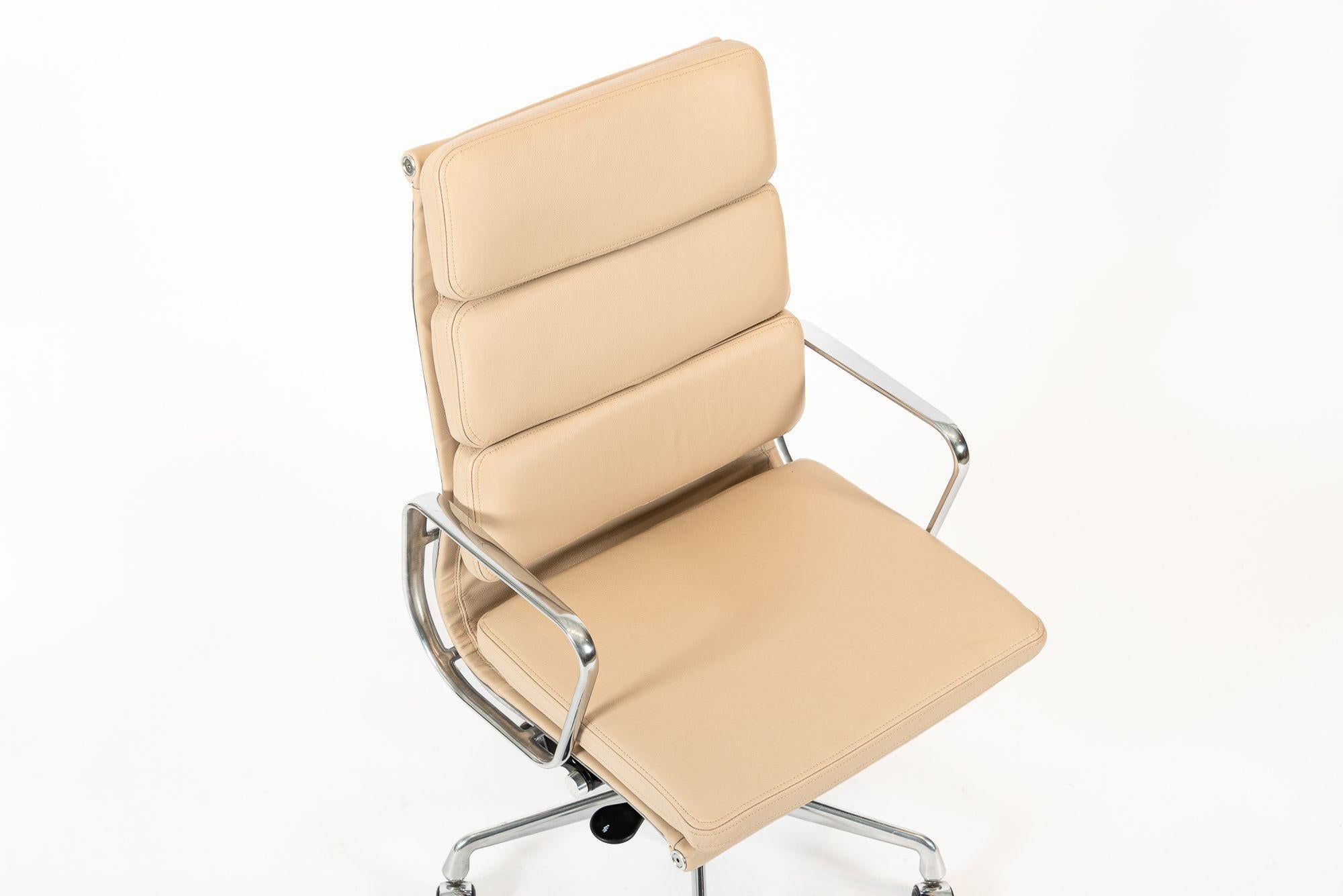 Eames Herman Miller Tall Cream Leather Office Chair Aluminum Group 1