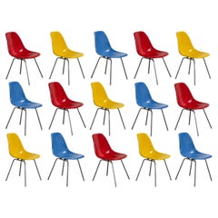 Eames Herman Miller Vintage  Fiberglass Shell Chairs in Primary Colors Bauhaus